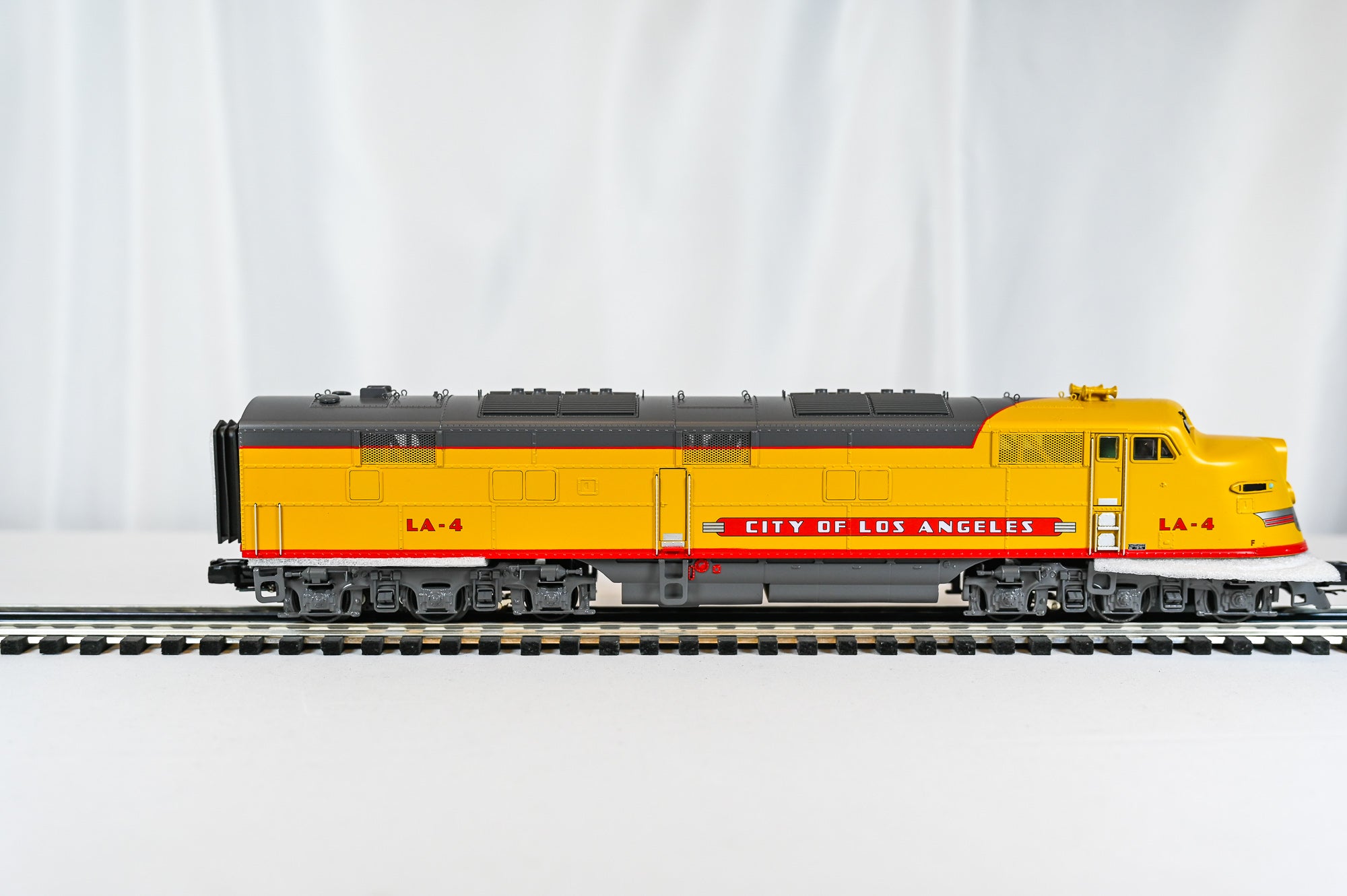 Atlas O Premier E6 Locomotive Union Pacific A Unit LA 4 | 3 Rail | O Scale