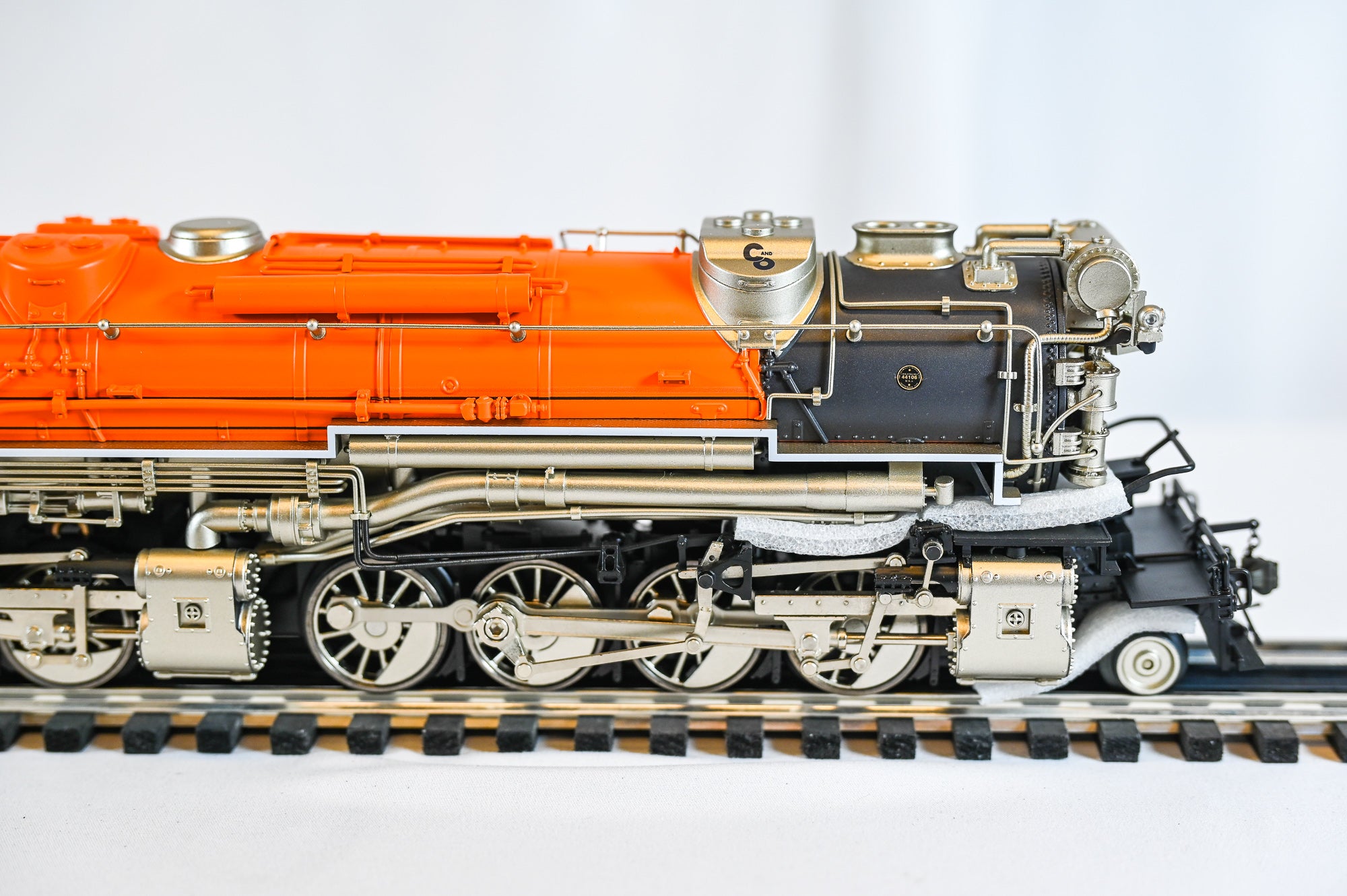 Lionel Train Loft Custom Chessie Legacy H7 1590 | O Scale