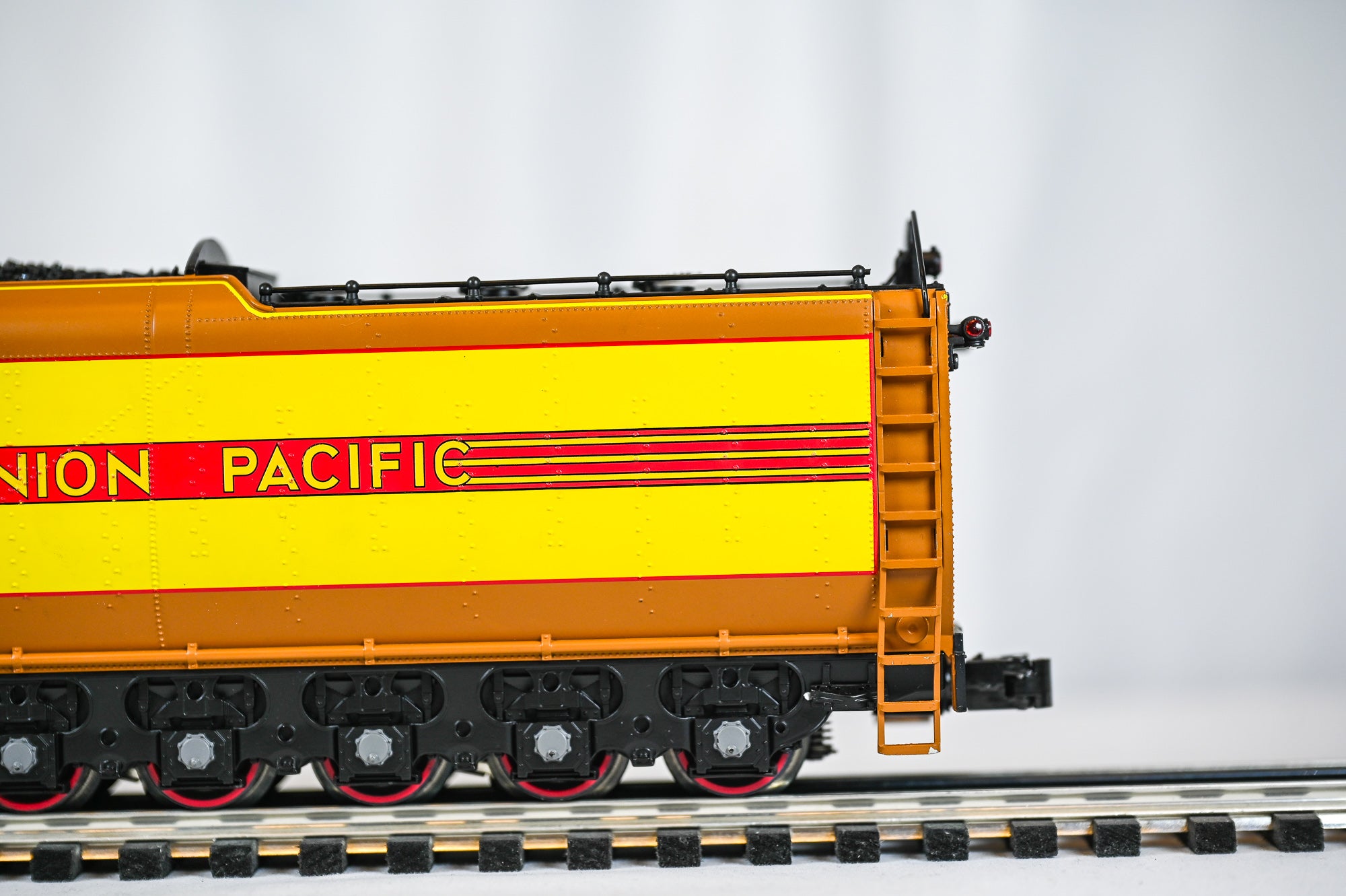 Lionel Union Pacific Challenger #3949 | Vision Line | O Scale