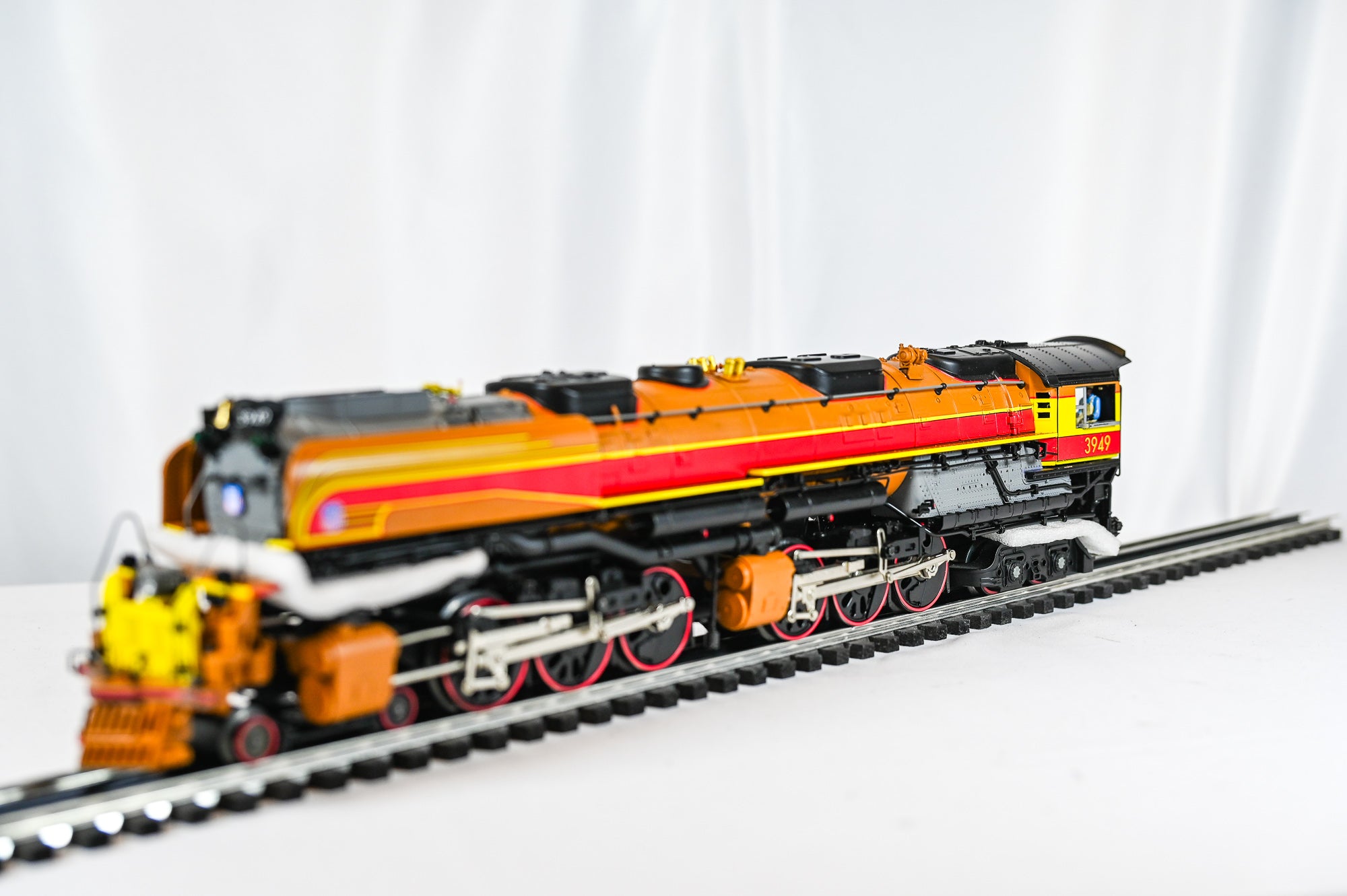 Lionel Union Pacific Challenger #3949 | Vision Line | O Scale