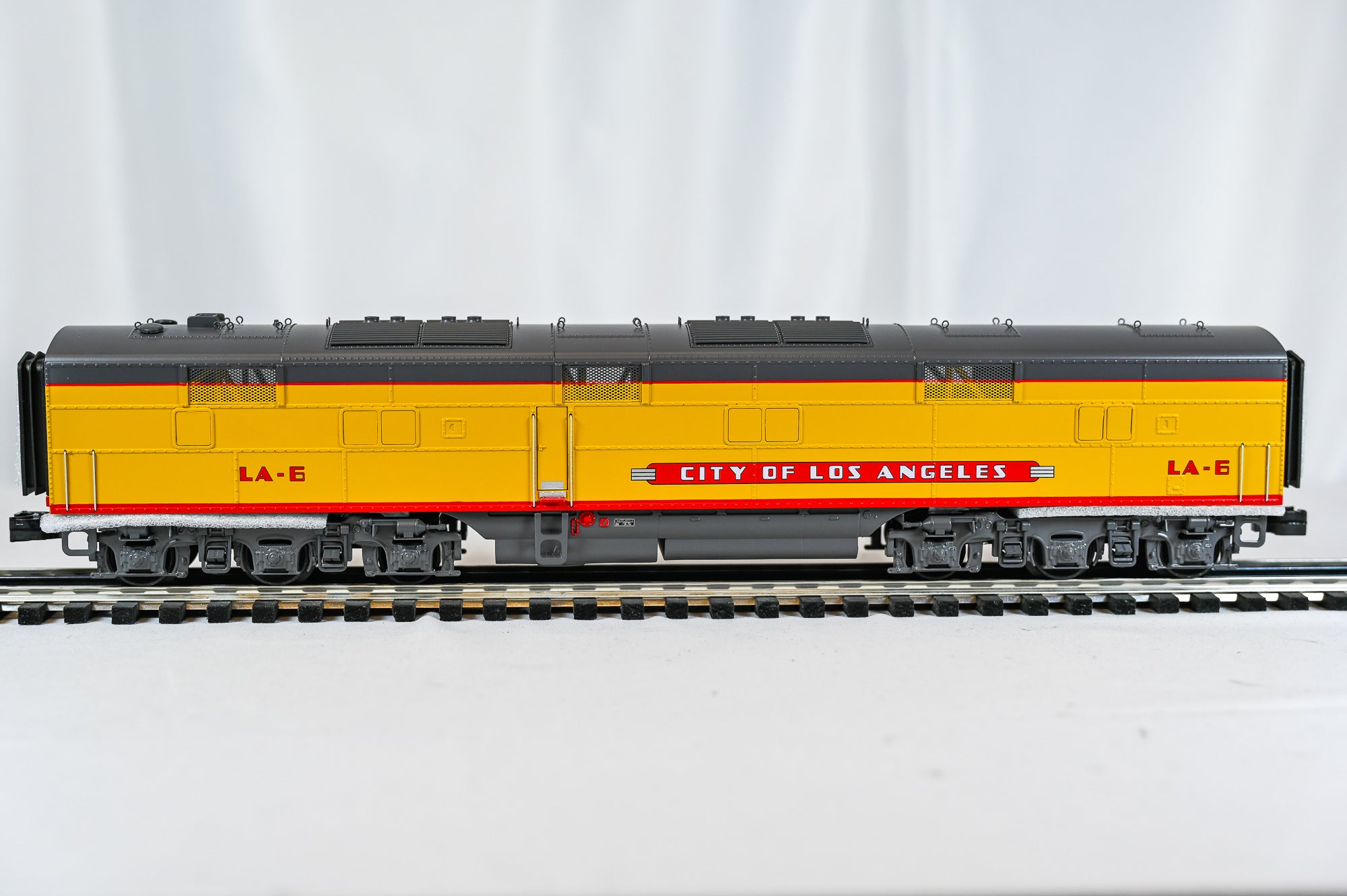 Atlas O Premier E6 Locomotive Union Pacific B Unit LA-6 | 3 Rail | O Scale