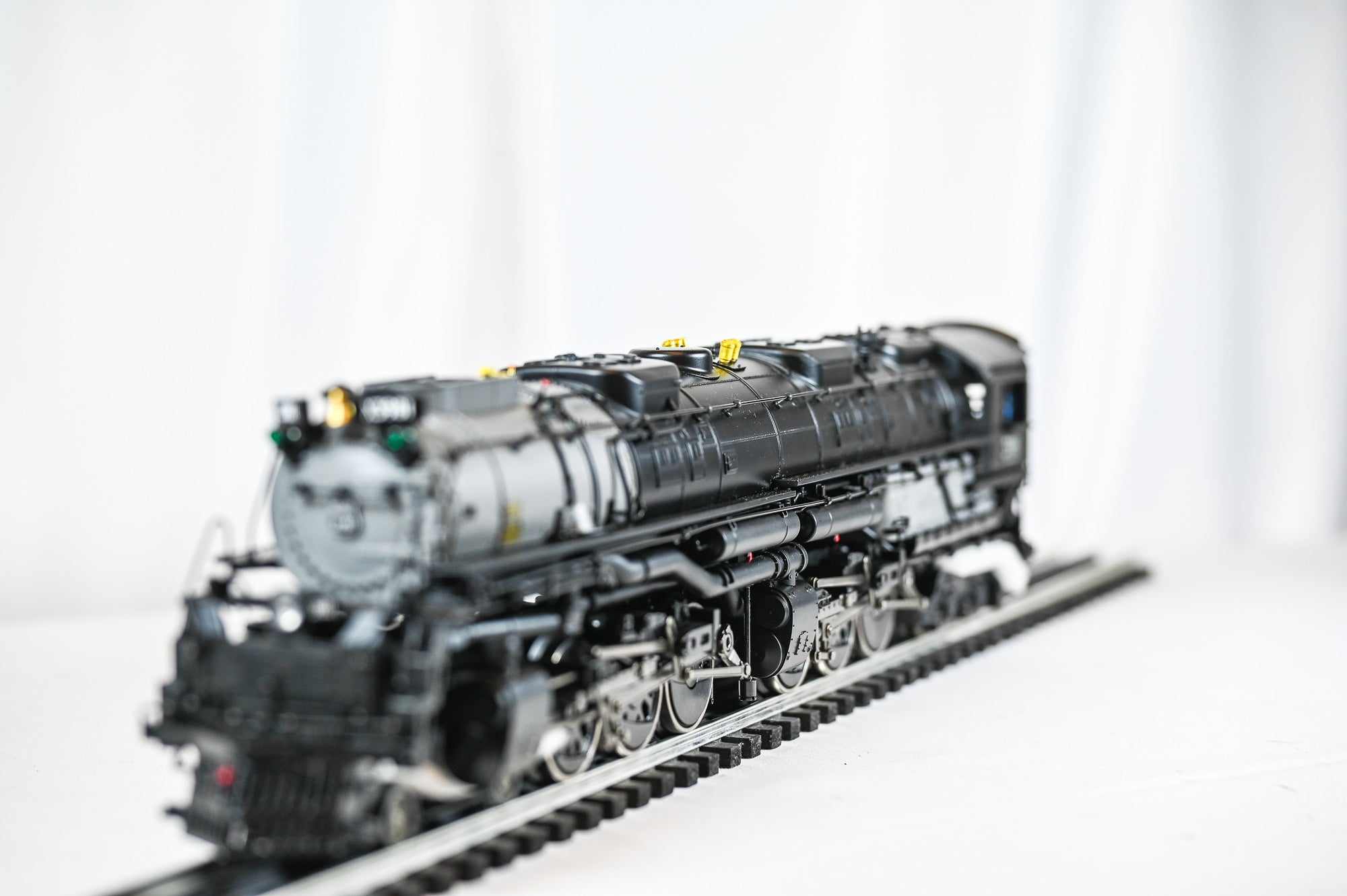 Lionel Union Pacific Challenger #3981 | Vision Line | O Scale
