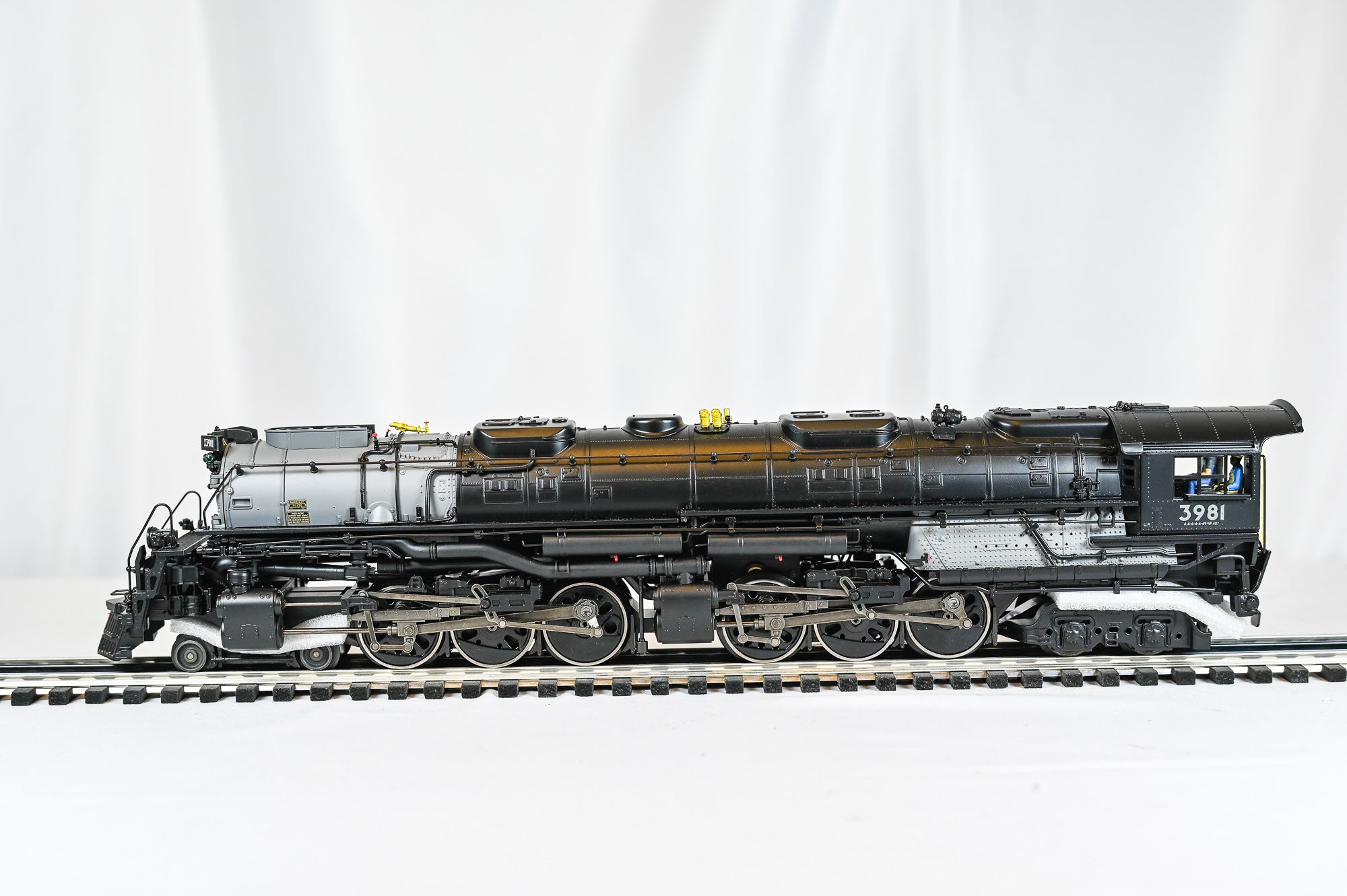 Lionel Union Pacific Challenger #3981 | Vision Line | O Scale