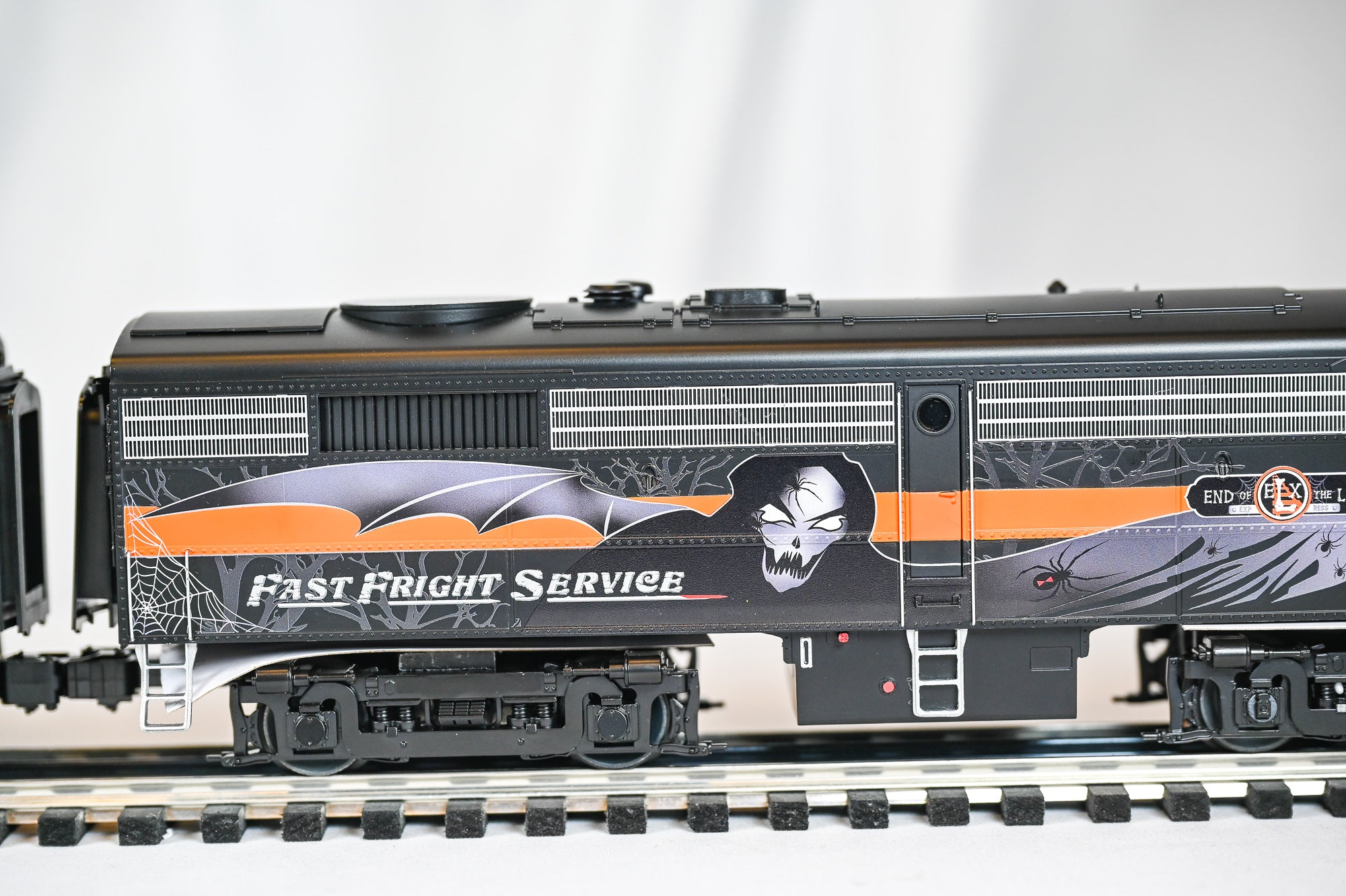 Lionel Halloween FA-2 AA Diesel Set w/ LEGACY & Bluetooth (2 Powered Units) | O Scale