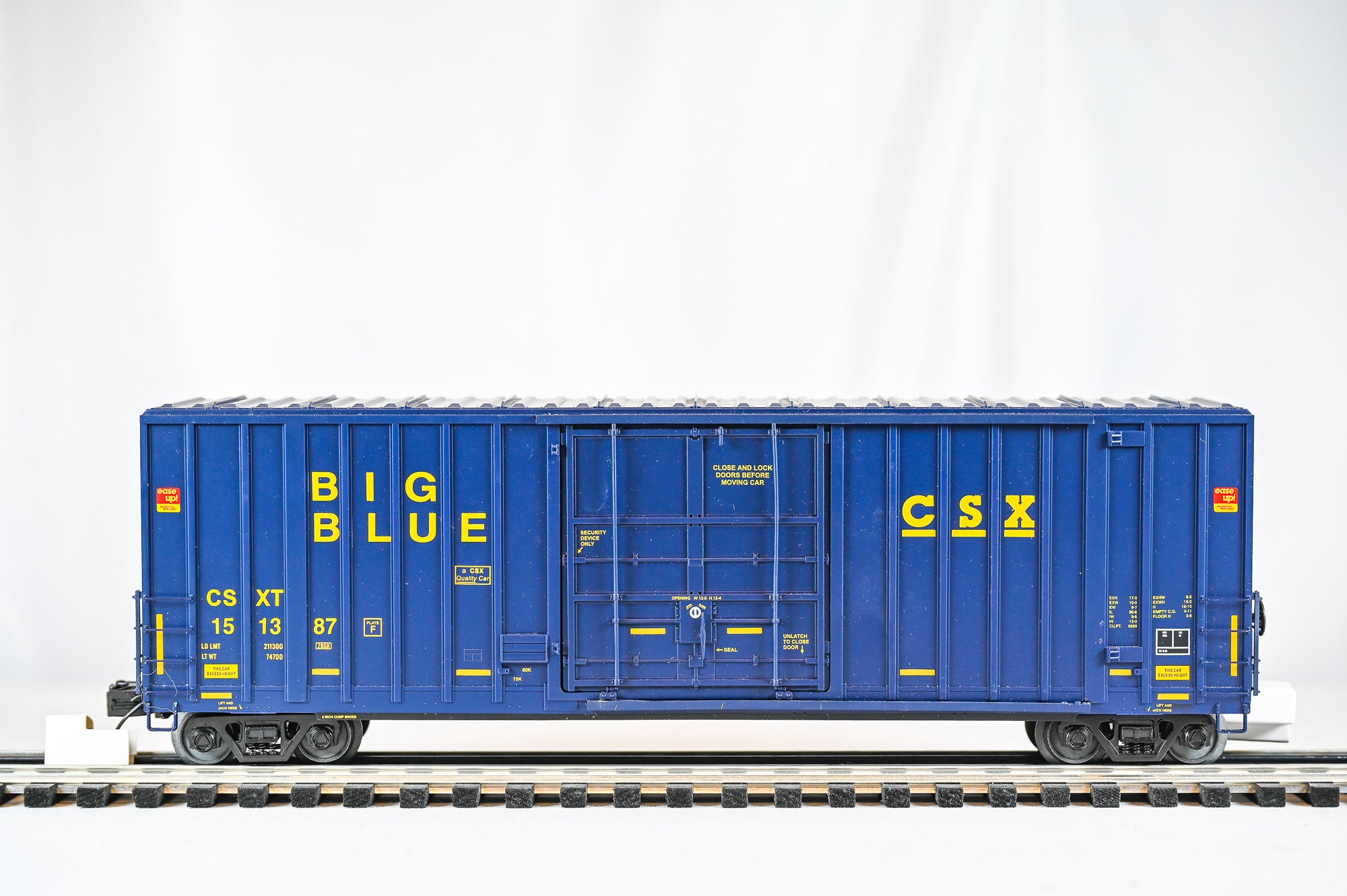 MTH CSX 50' High Cube Box Car 151387 | O Scale