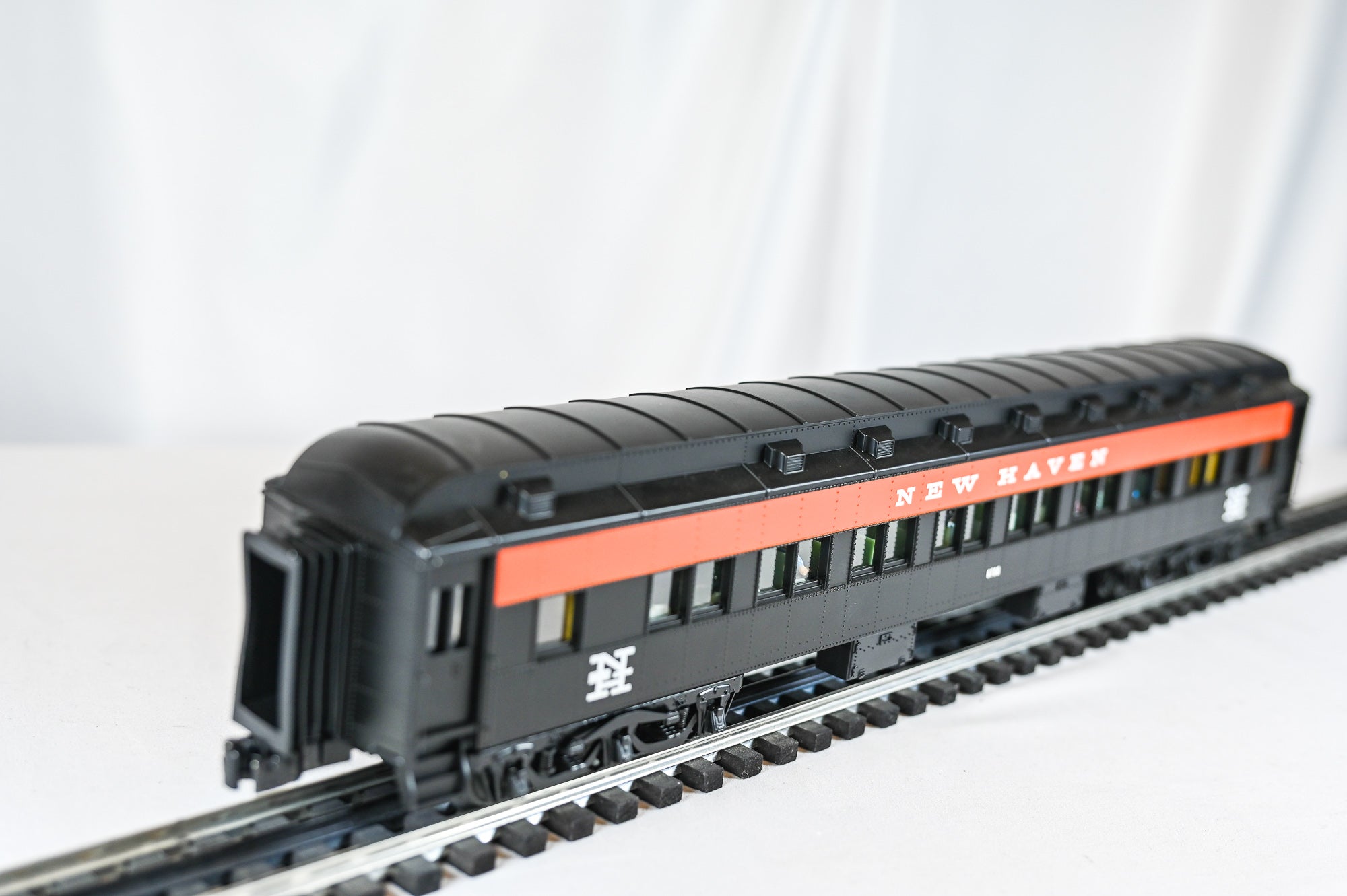 Lionel New Haven 18" 7 Passenger Car BUNDLE | O Scale
