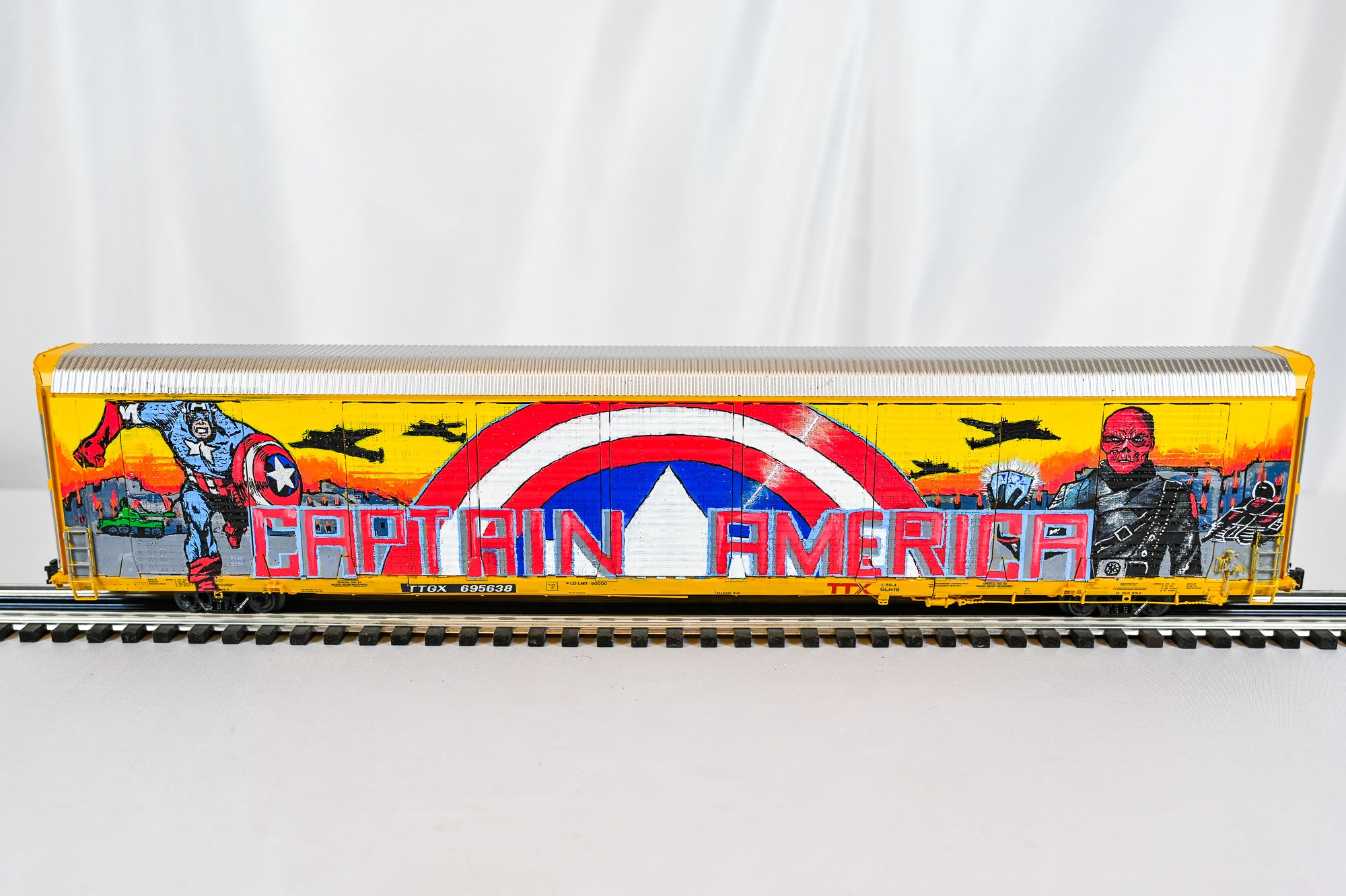Custom Graffiti Atlas Gunderson Multi‑Max Auto Rack | Captain America | O Scale