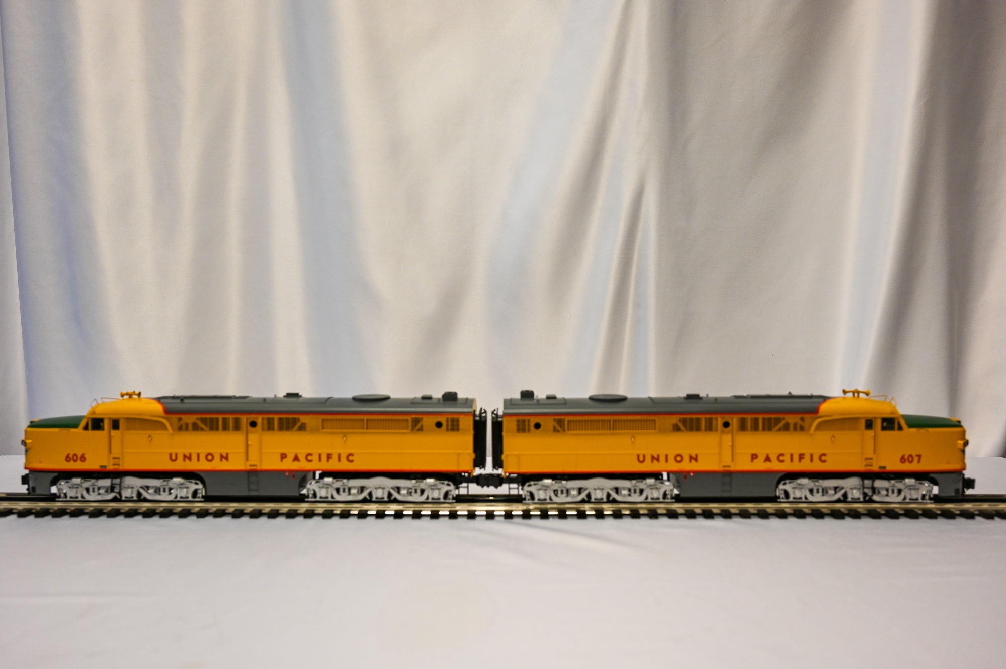 Lionel Union Pacific PA AA Set | LEGACY | O Scale