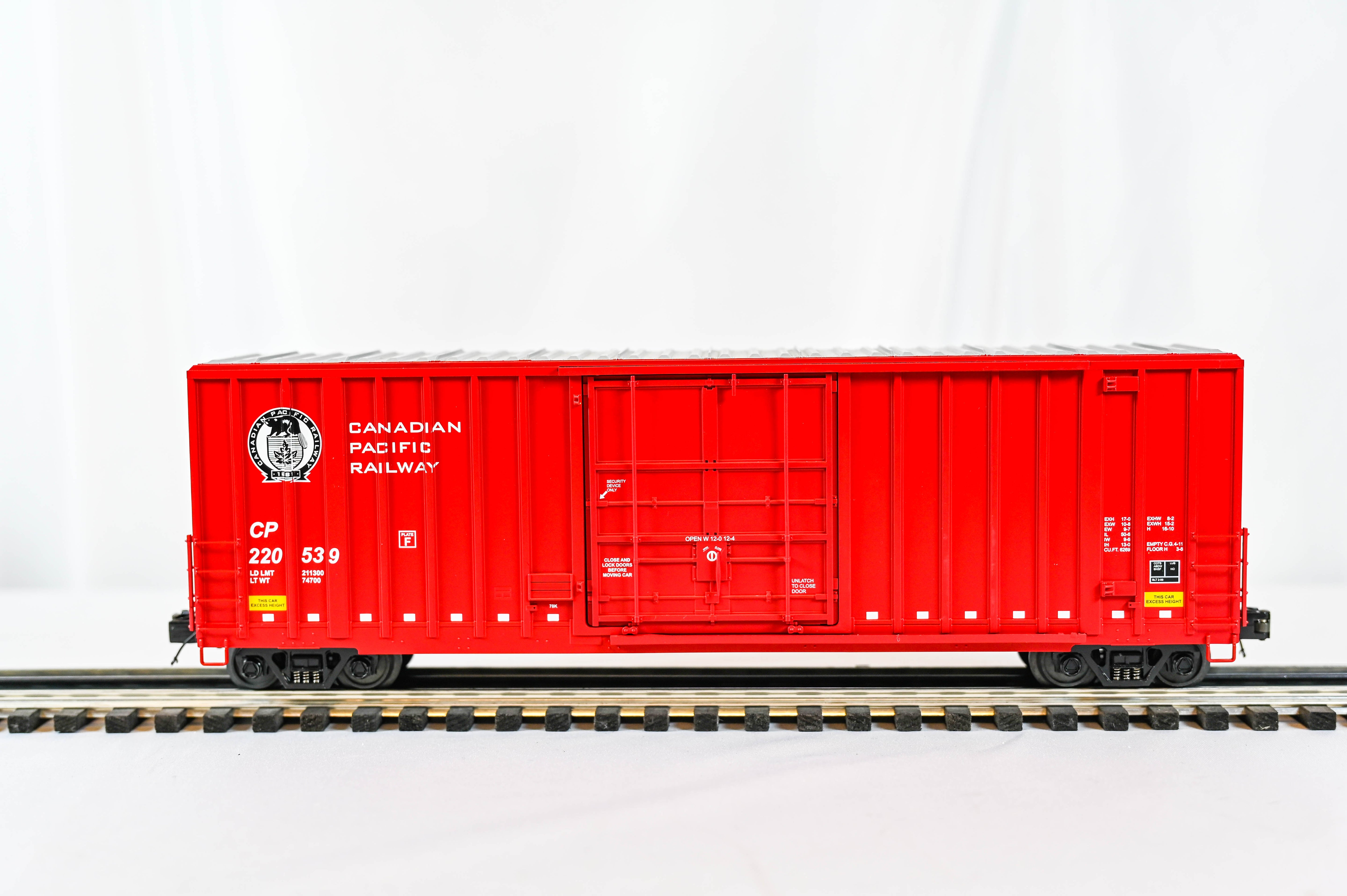 MTH Premier 50’ High Cube Box Car Canadian Pacific Car G | O Scale
