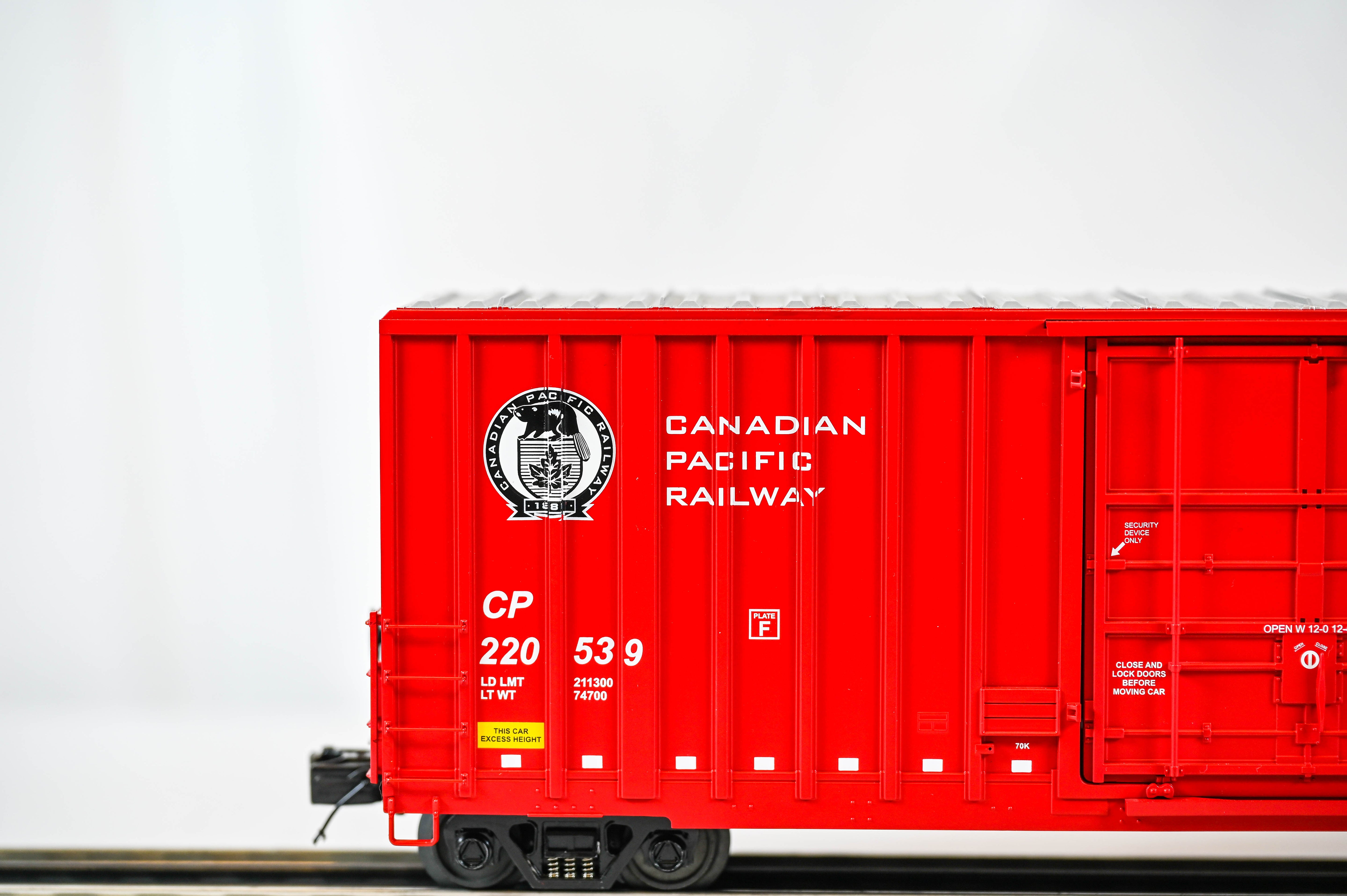 MTH Premier 50’ High Cube Box Car Canadian Pacific Car G | O Scale