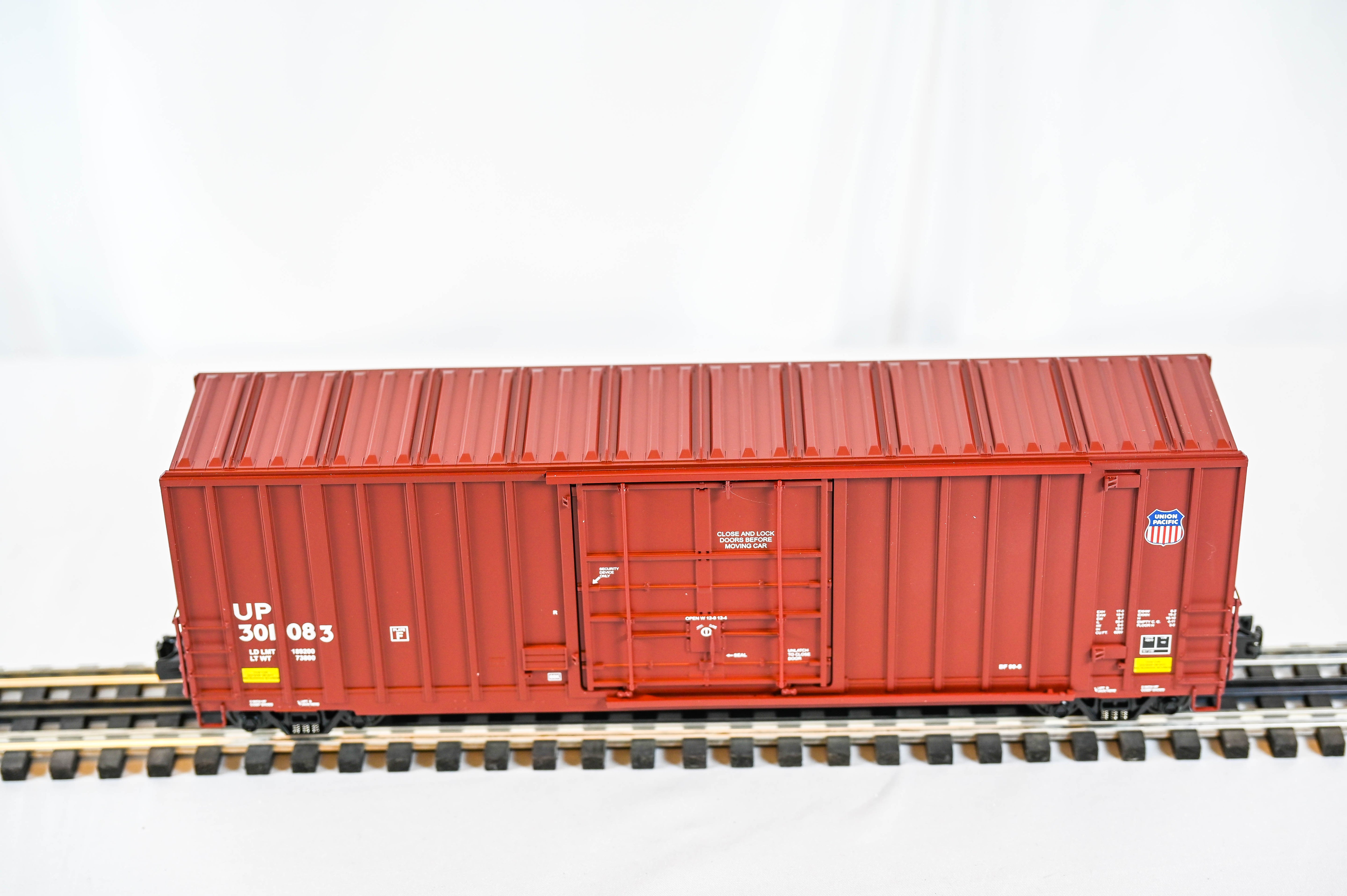 MTH Premier 50’ High Cube Box Car Union Pacific #301083 | O Scale