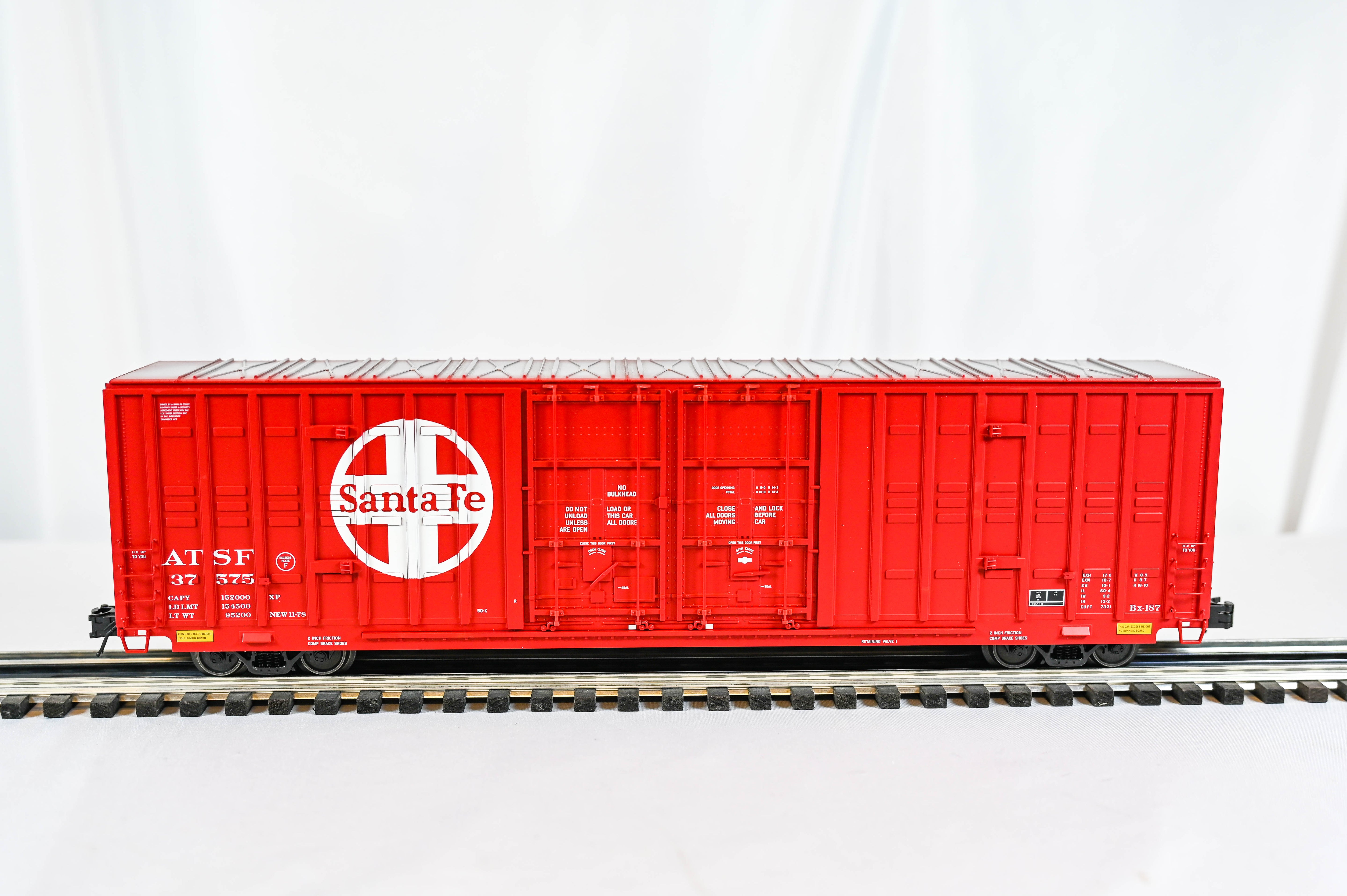 Atlas O Big O 60’ Berwick Hy-Cube Box Car Santa Fe #37575 | 3-Rail | O Scale