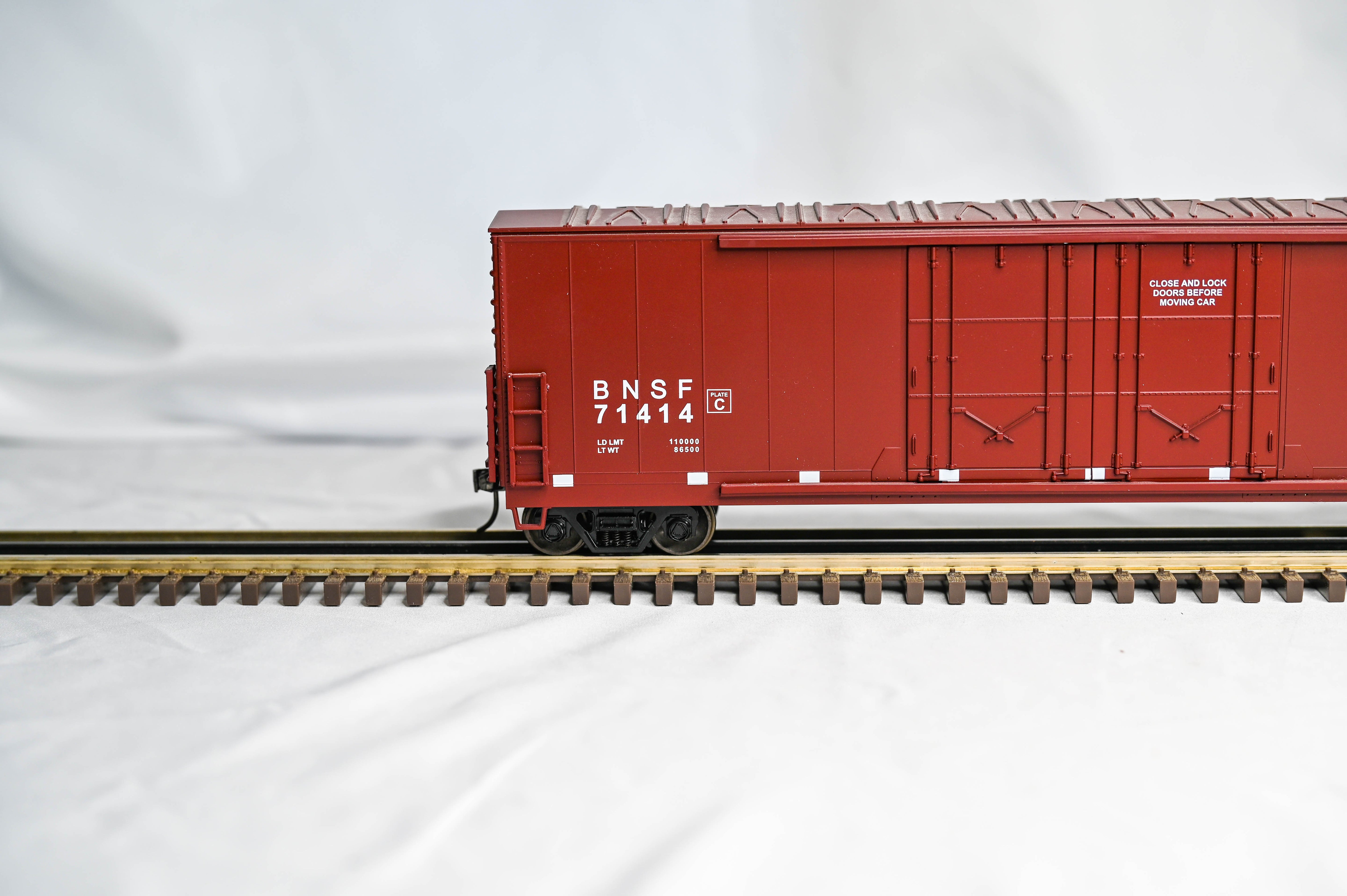 MTH Premier 50' Double Plug Door Boxcar BNSF | 2-Rail | O Scale