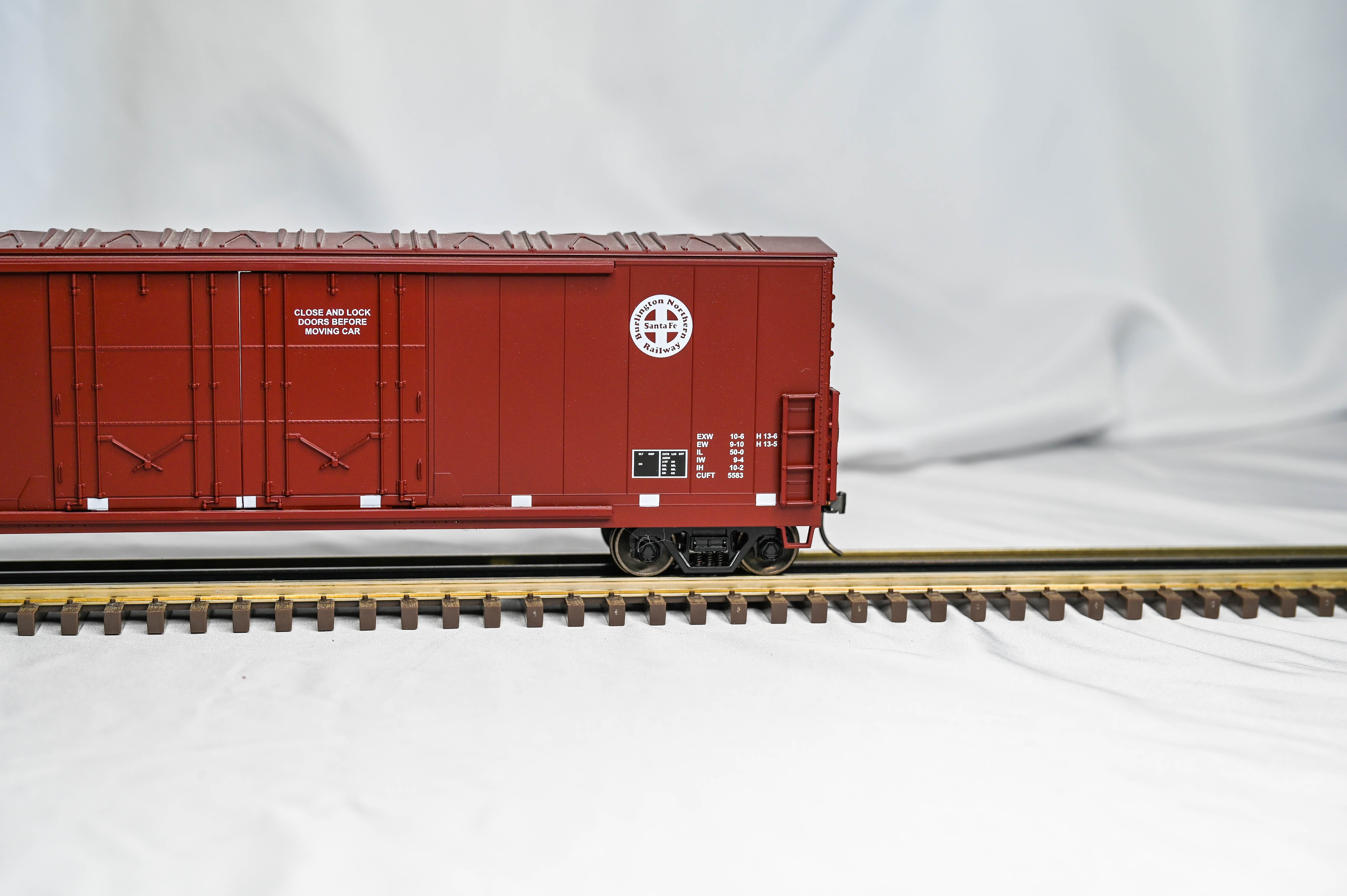 MTH Premier 50' Double Plug Door Boxcar BNSF | 2-Rail | O Scale