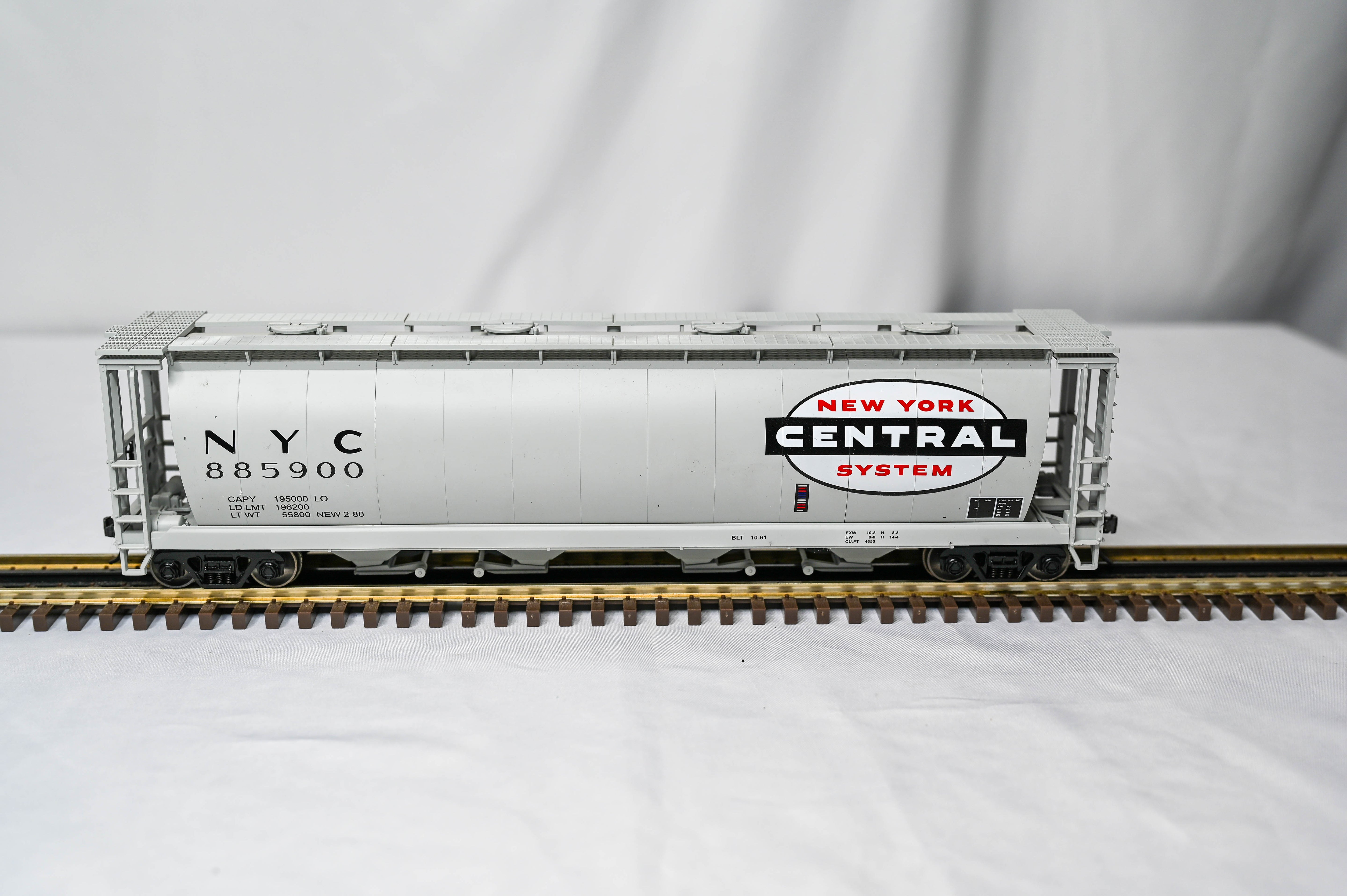 MTH Premier New York Central 4-Bay Cylindrical Hopper | O Scale | 20-90017D