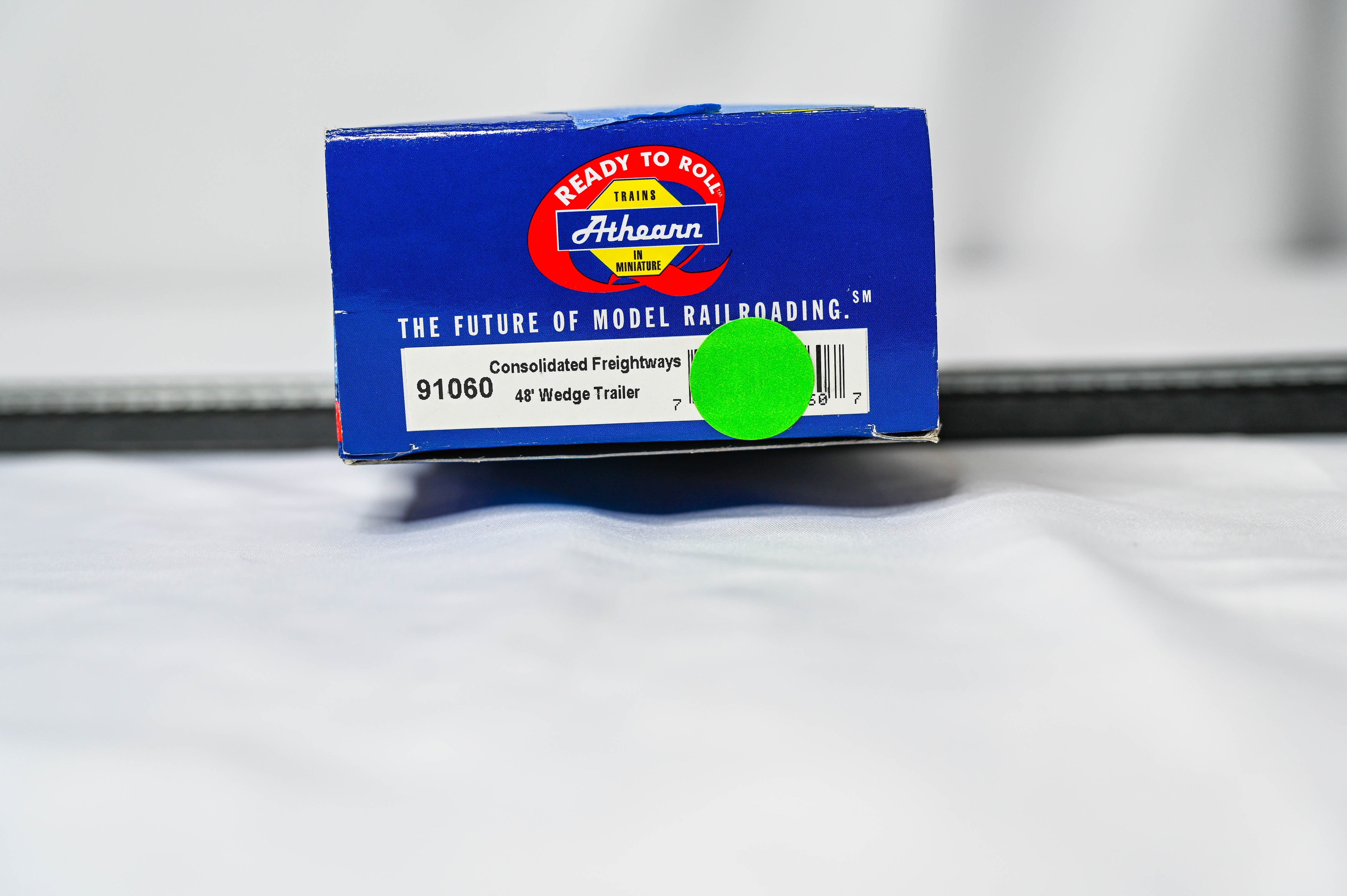 Athearn Consolidated Freightways 48" Wedge Trailer | HO Scale | 91060