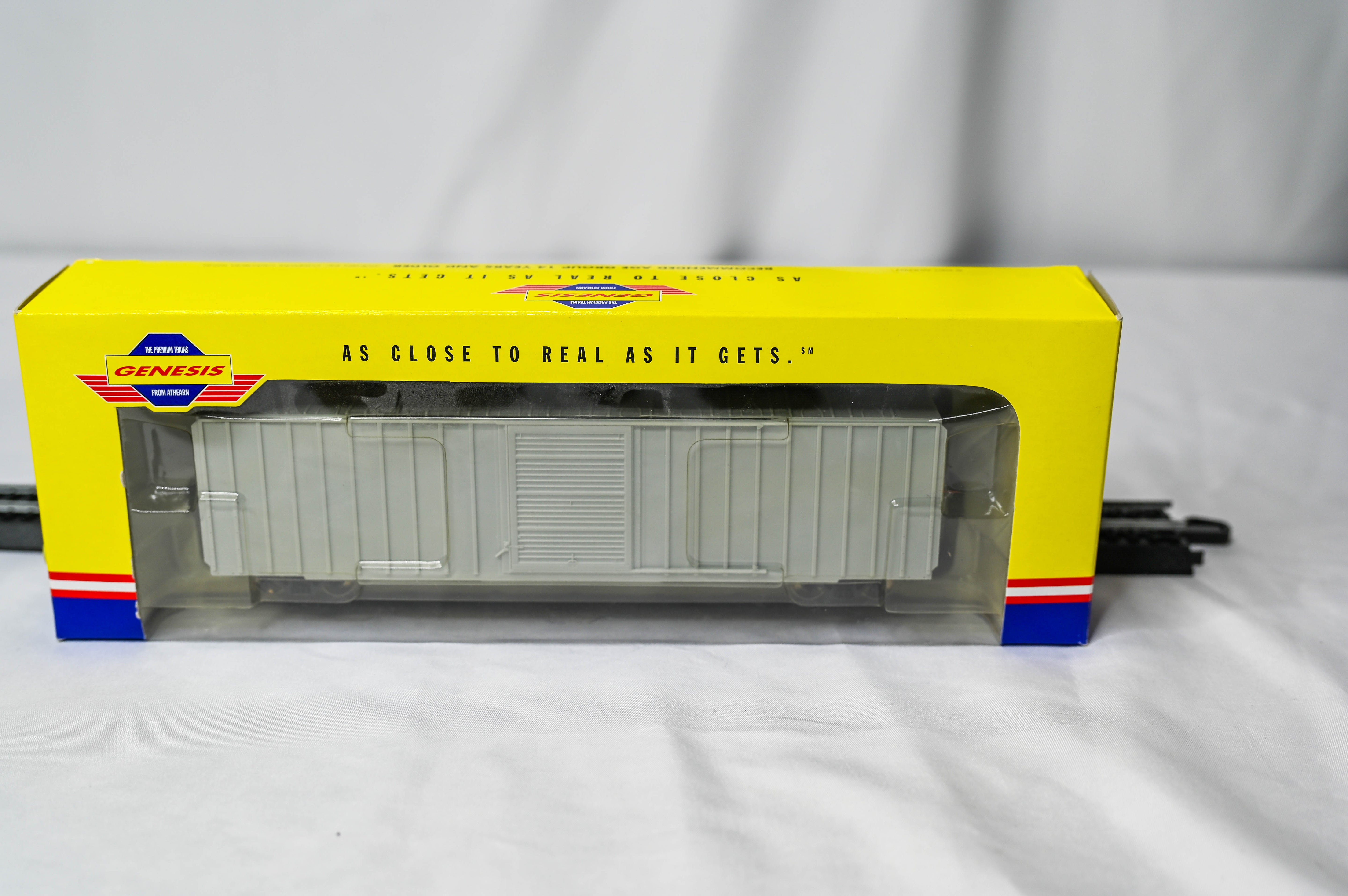 Athearn Undecorated 60' Box Car - FMC OB-10' Door | HO Scale | 0G4050