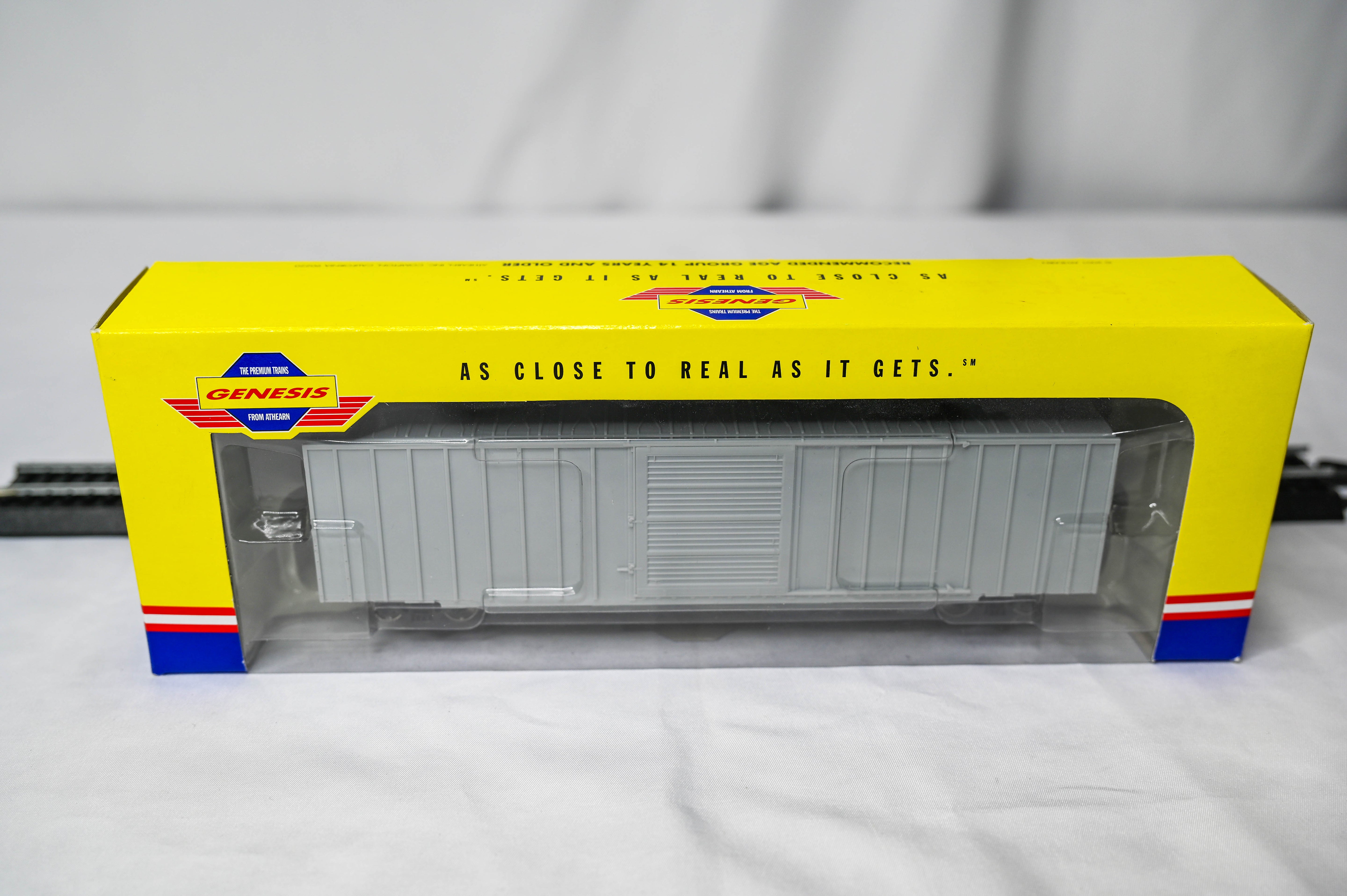 Athearn Undecorated 60' Box Car - ICC OB-12' Door | HO Scale | 0G4070