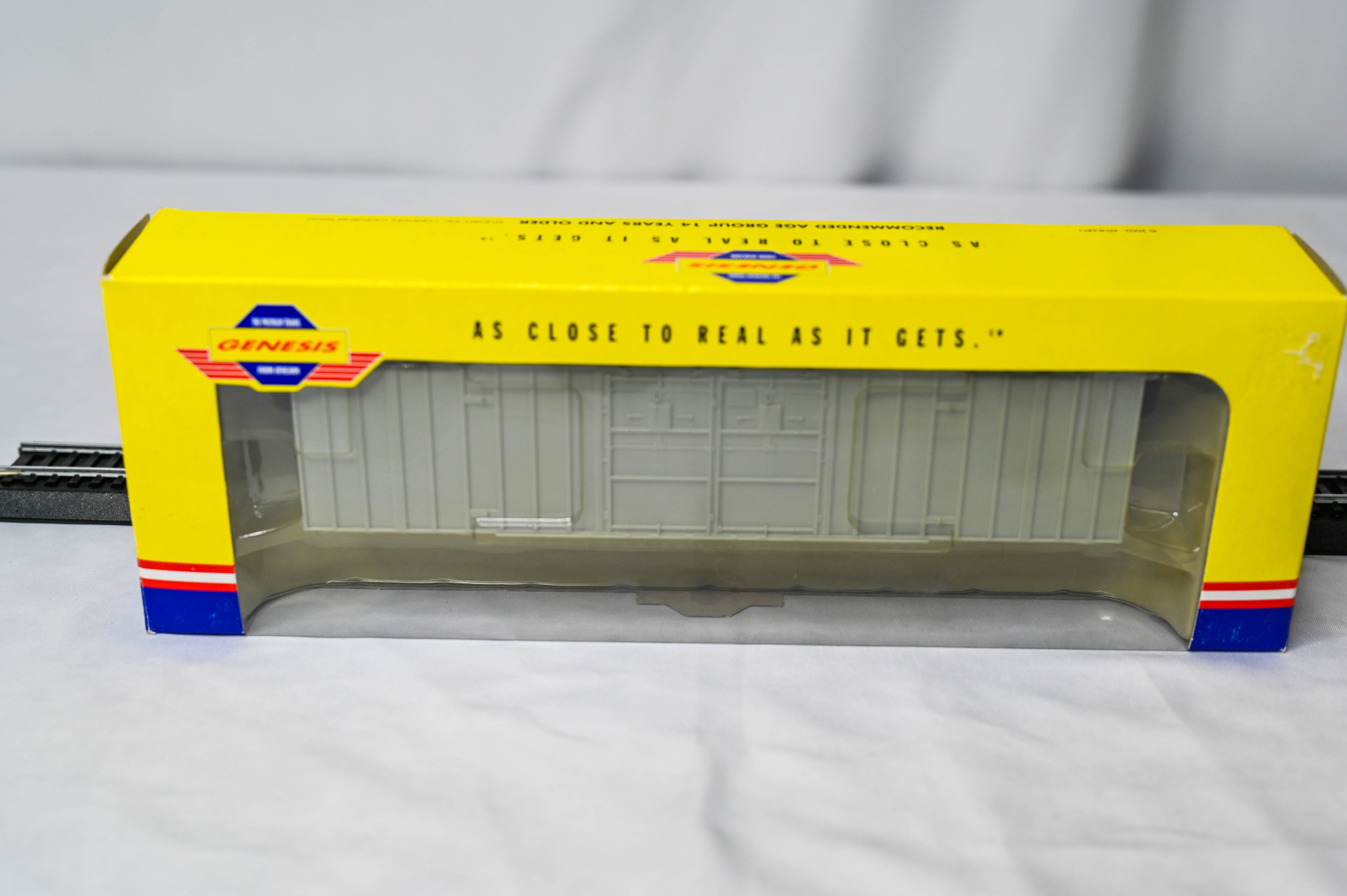 Athearn Undecorated 60' Box Car - FMC OB-DD | HO Scale | G4100