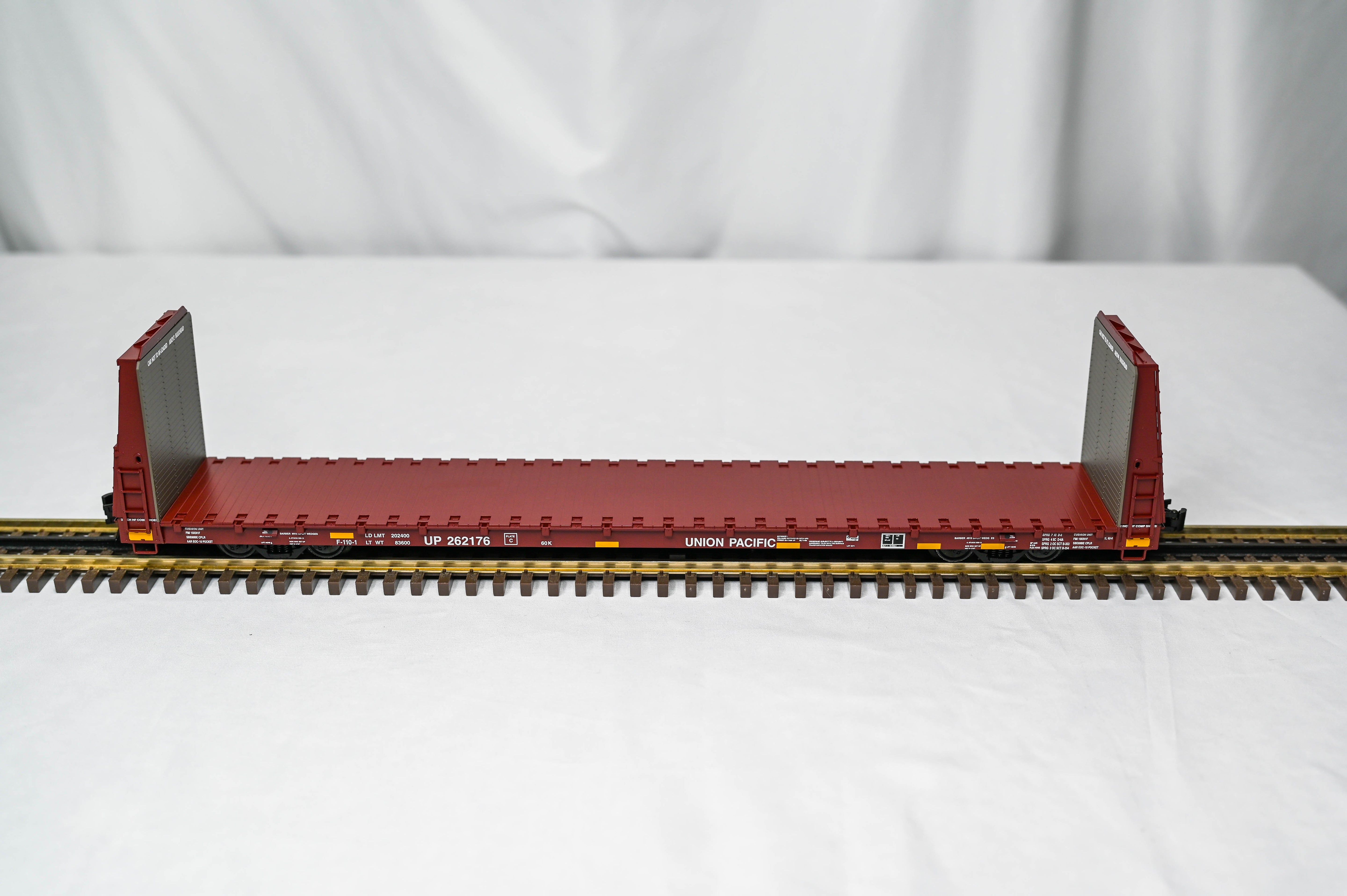 Atlas O Trainman Union Pacific Bulkhead Flat Car | 3-Rail | O Scale