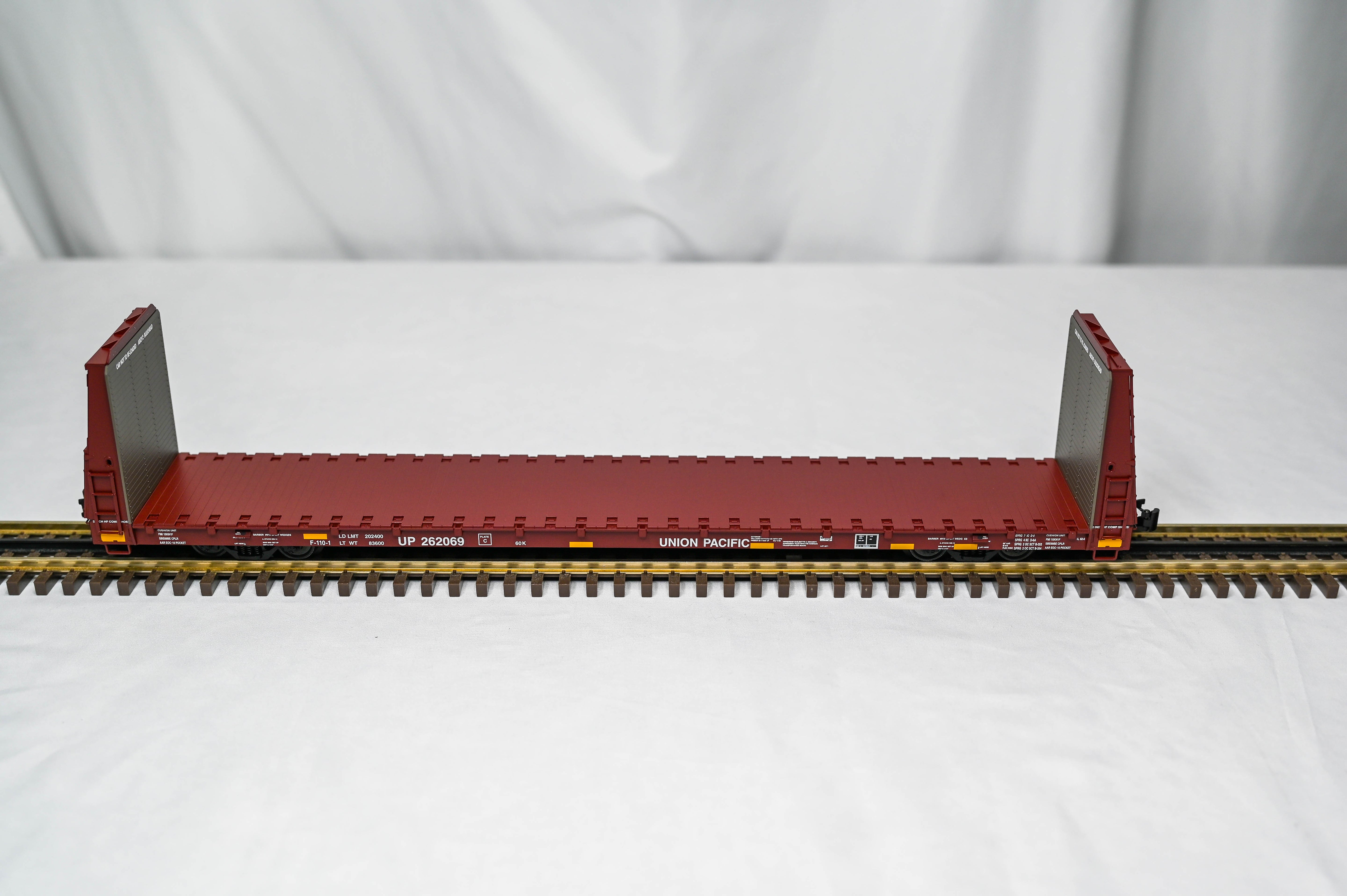 Atlas O Trainman Union Pacific Bulkhead Flat Car | 3-Rail | O Scale