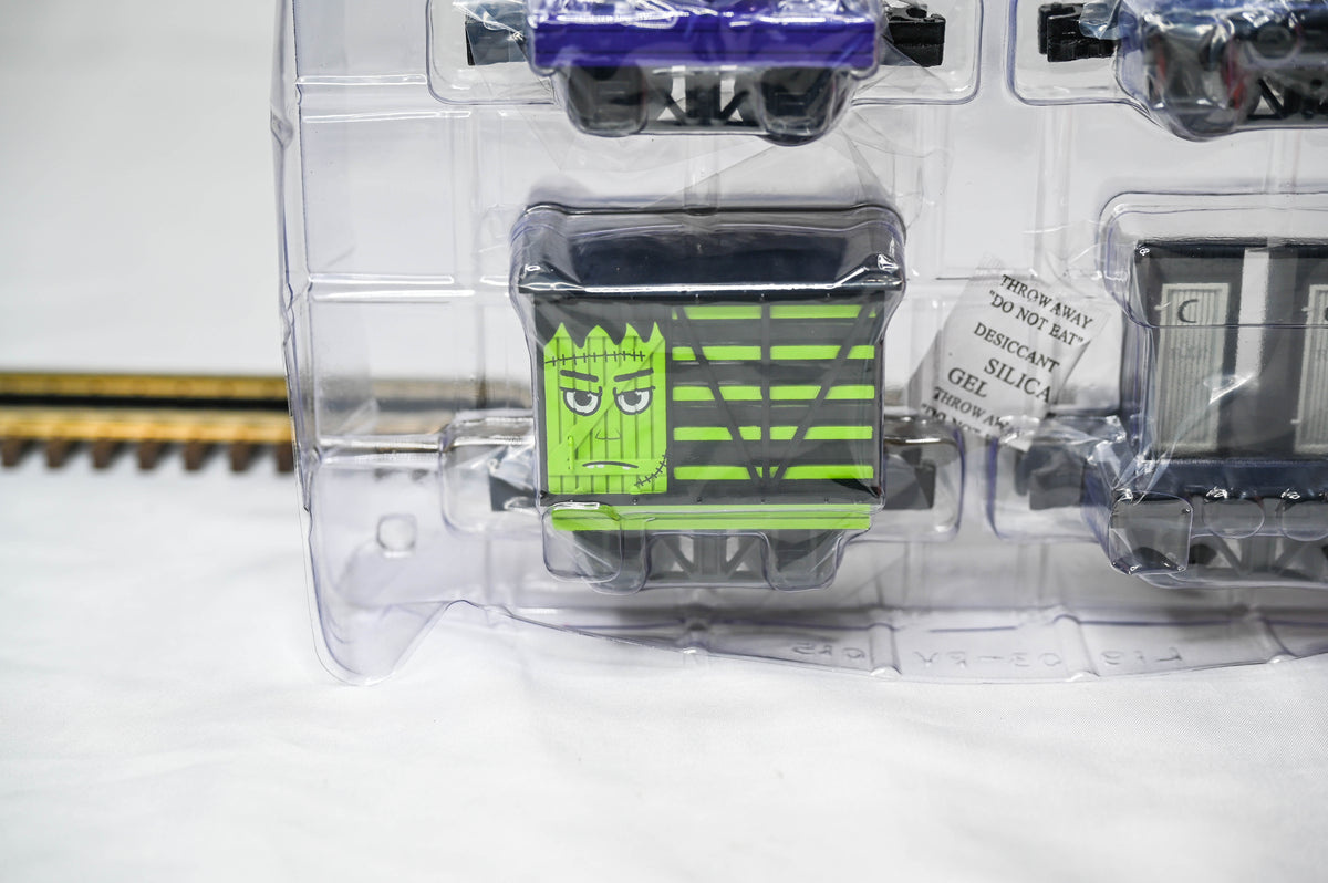 Lionel Halloween Disconnect 4-Pack | O Gauge | 2526620