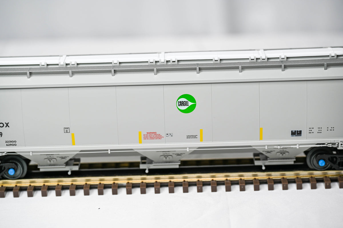 Atlas Trinity 5161 Cargill Covered Hopper | 3 Rail | O Scale