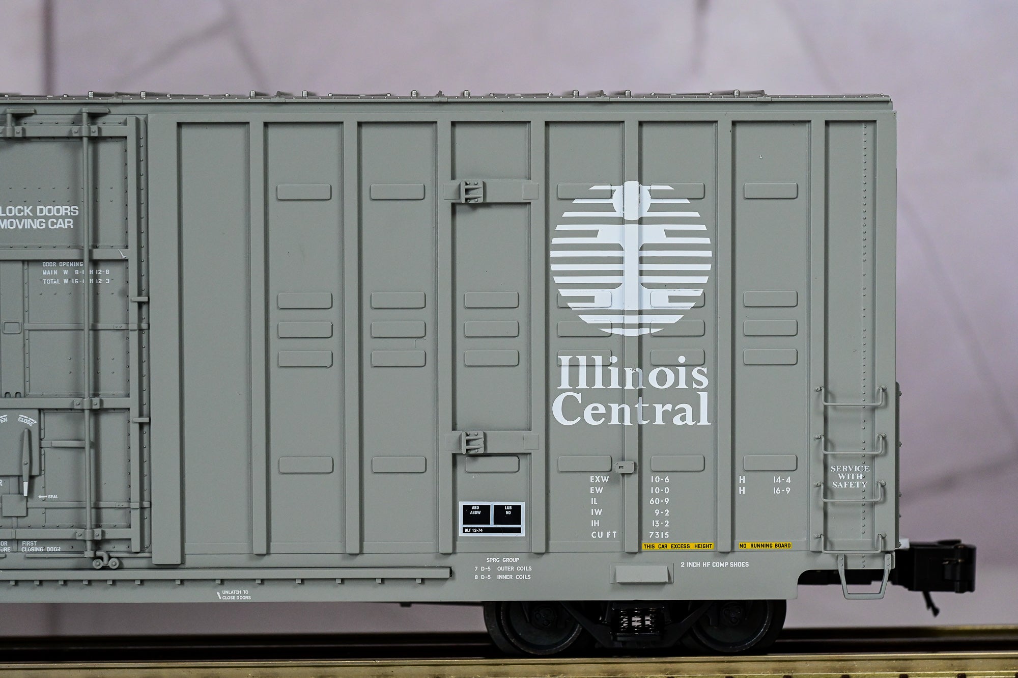 Atlas Illinois Central (Gray) Berwick 60’ Hy-Cube Box Car #301228 | Premier | O Scale