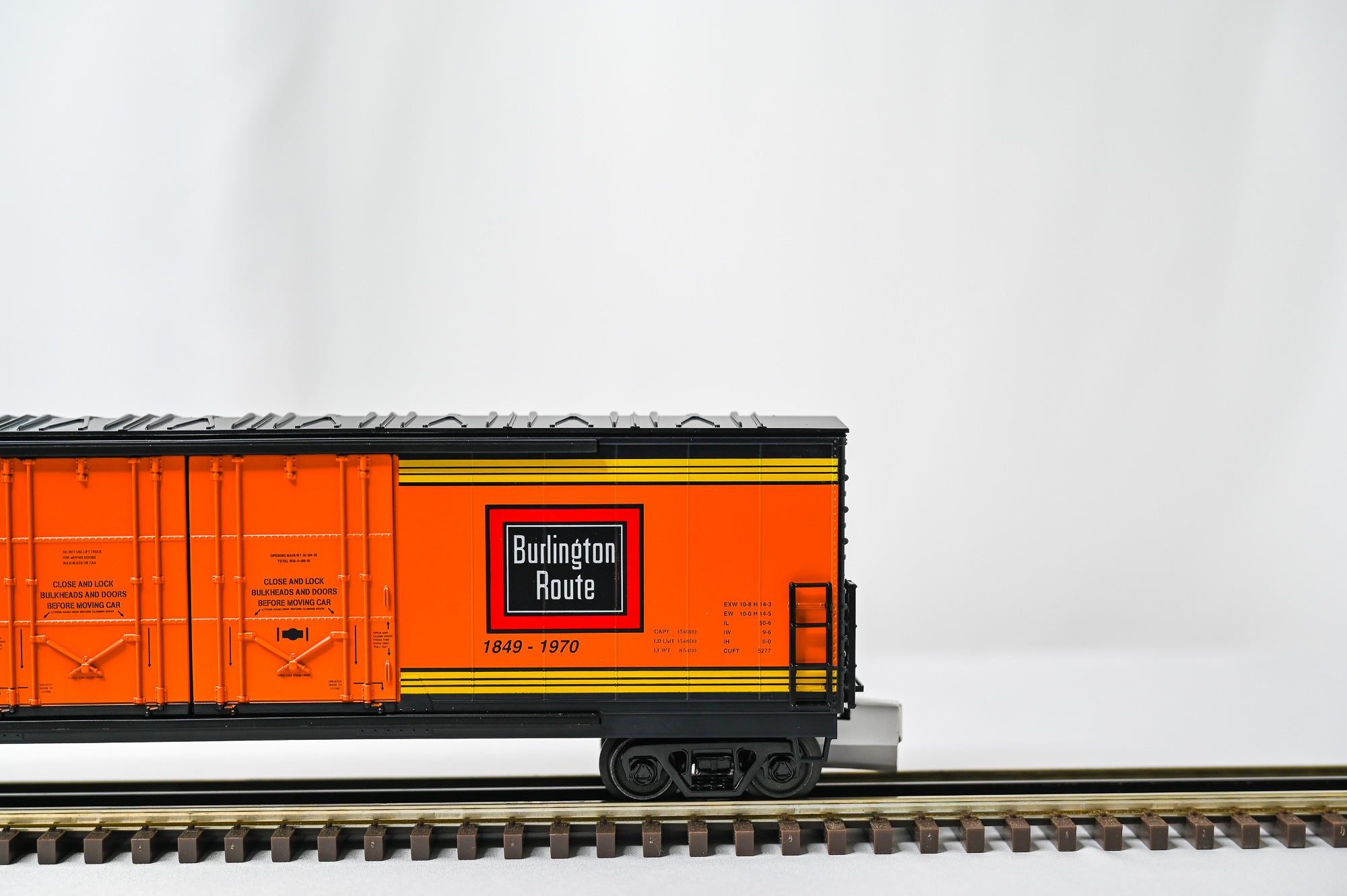 MTH BNSF 50’ Double Door Plugged Boxcar – 8 Car Set |O Scale|