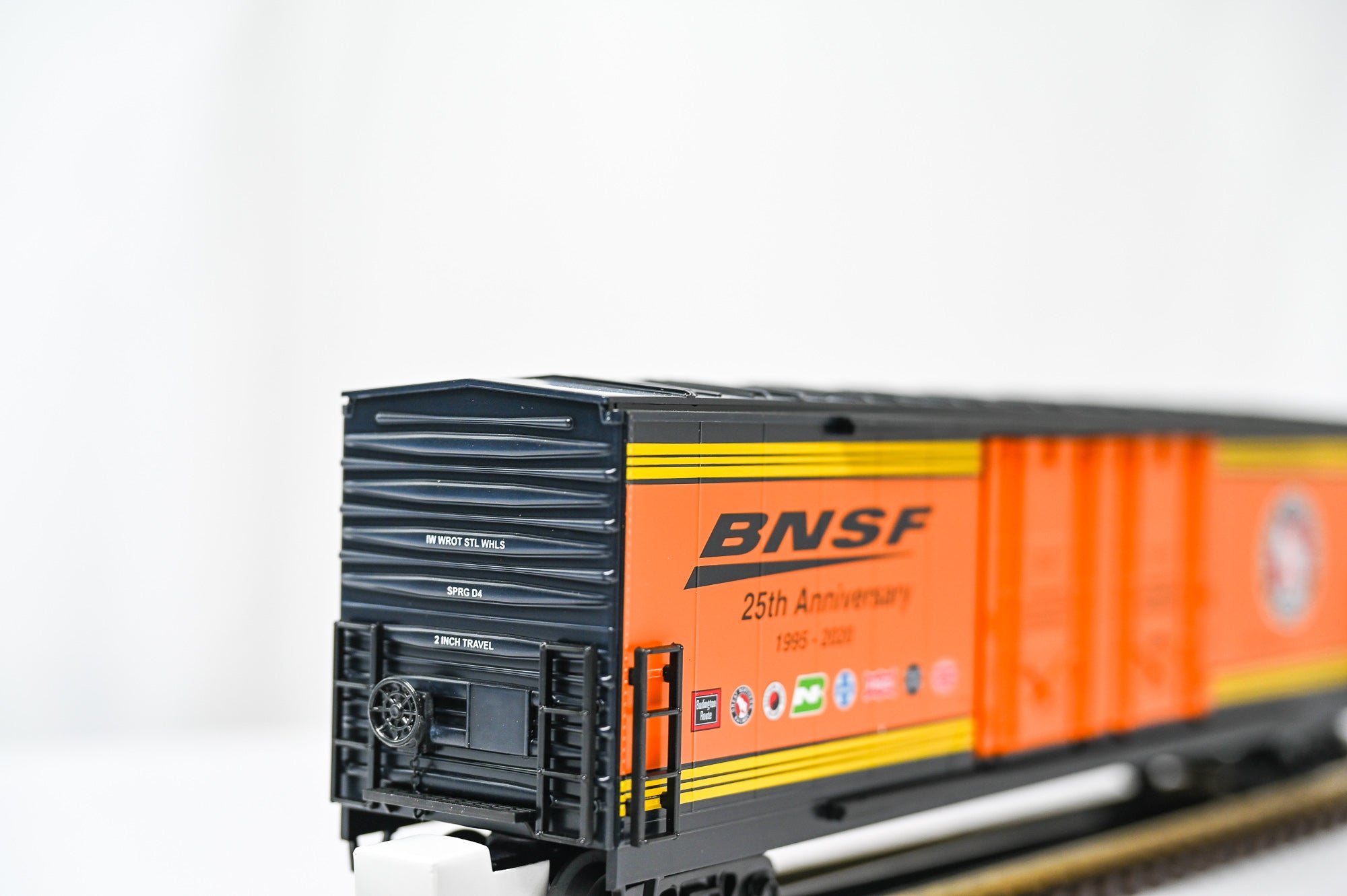MTH BNSF 50’ Double Door Plugged Boxcar – 8 Car Set |O Scale|