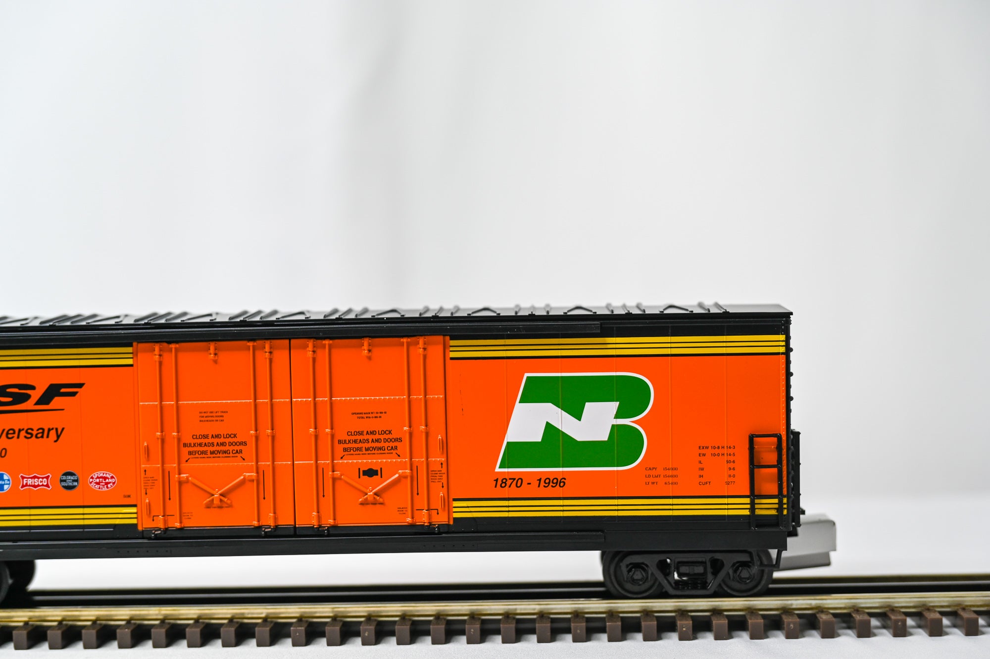 MTH BNSF 50’ Double Door Plugged Boxcar – 8 Car Set |O Scale|