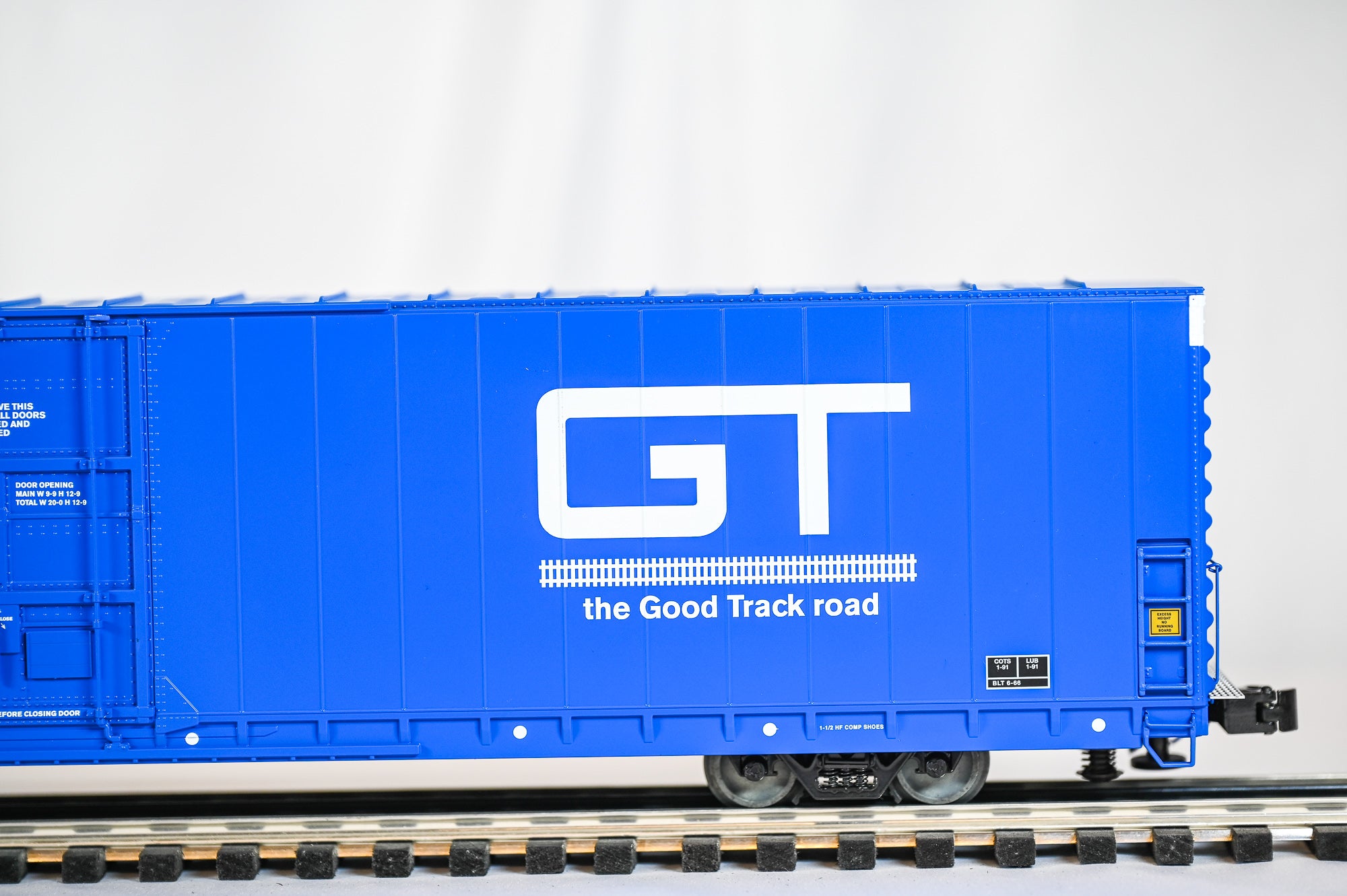 Lionel Grand Trunk 86' Boxcar #126288 | O Scale