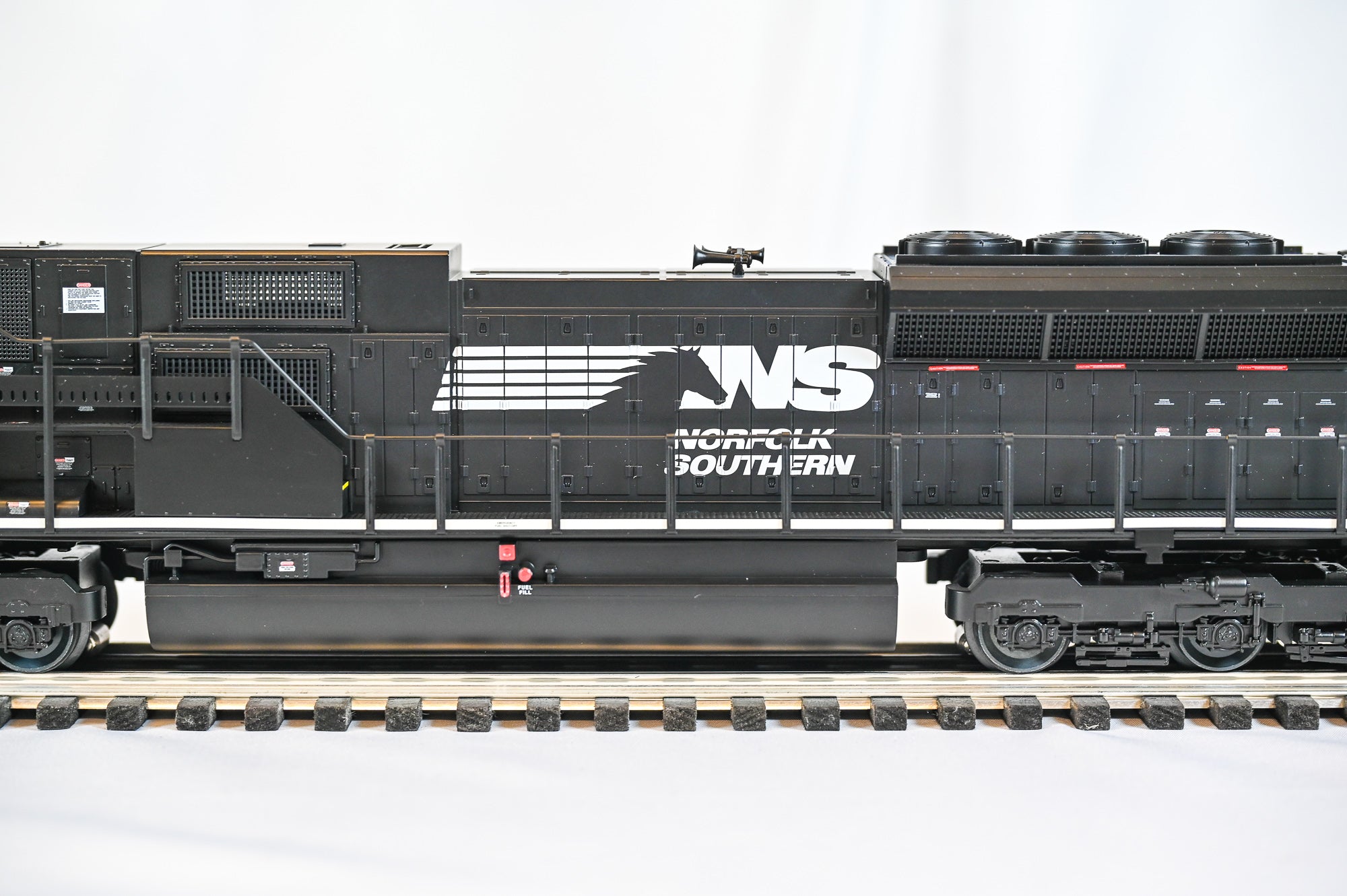 Lionel Norfolk Southern SD80MAC #7215 | LEGACY | O Scale