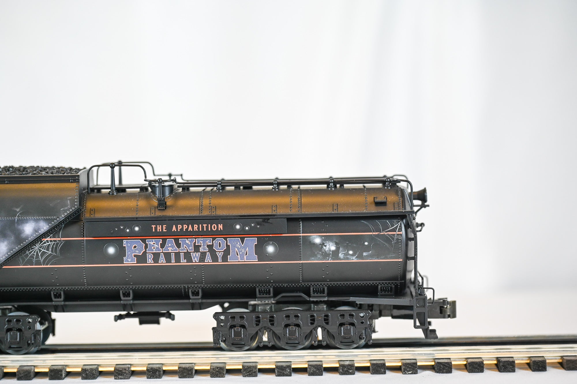 Lionel Halloween Legacy F-19 Pacific Steam Locomotive #310 | Legacy | O Scale