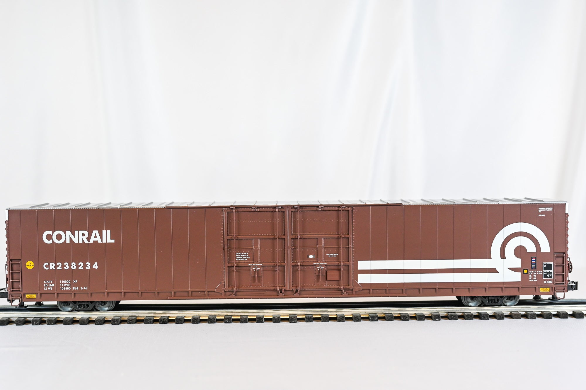 Lionel Conrail 86’ Boxcar #238234 | O Scale
