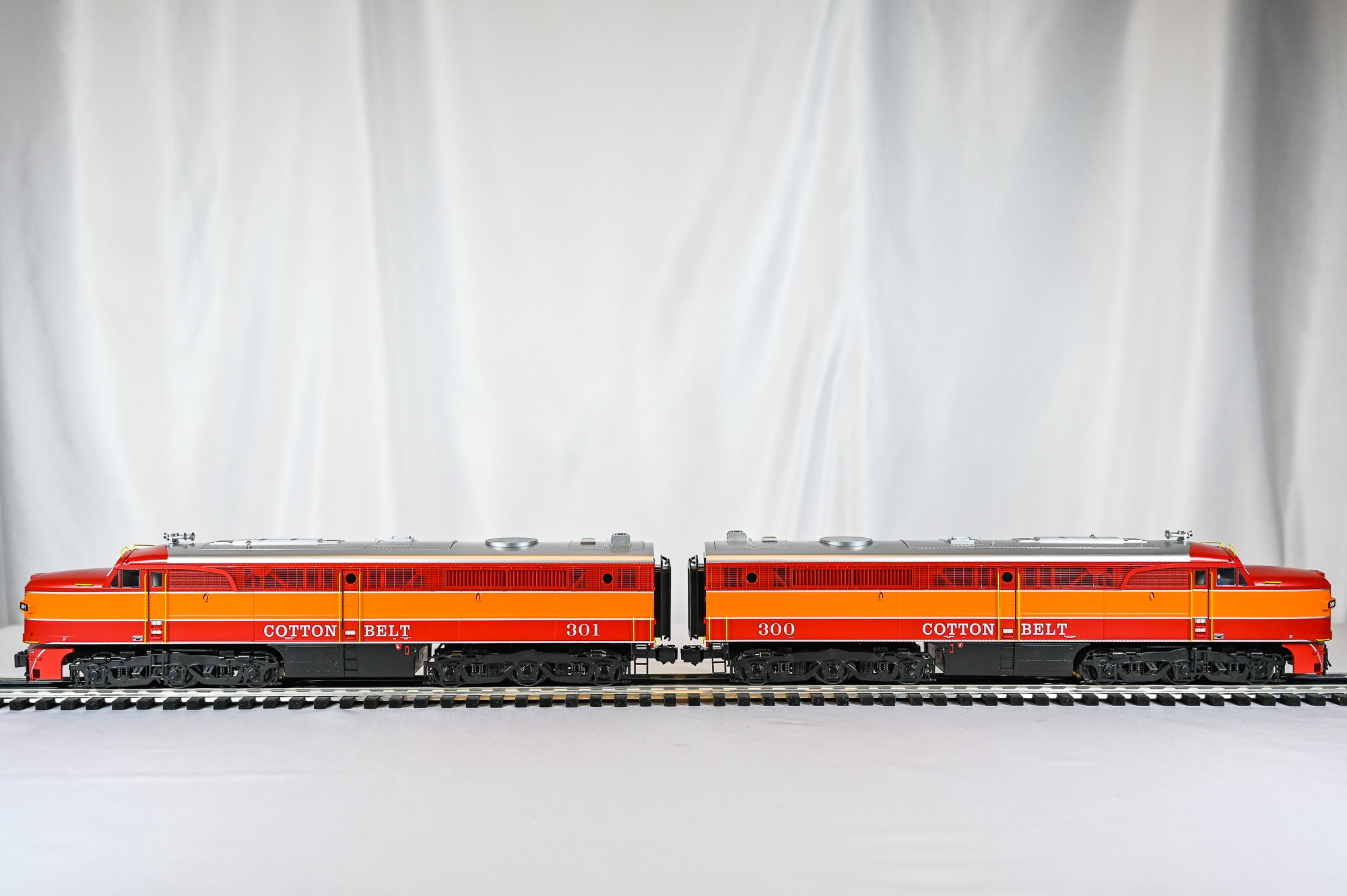 Lionel Cotton Belt PA #300 #301 | LEGACY | O Scale