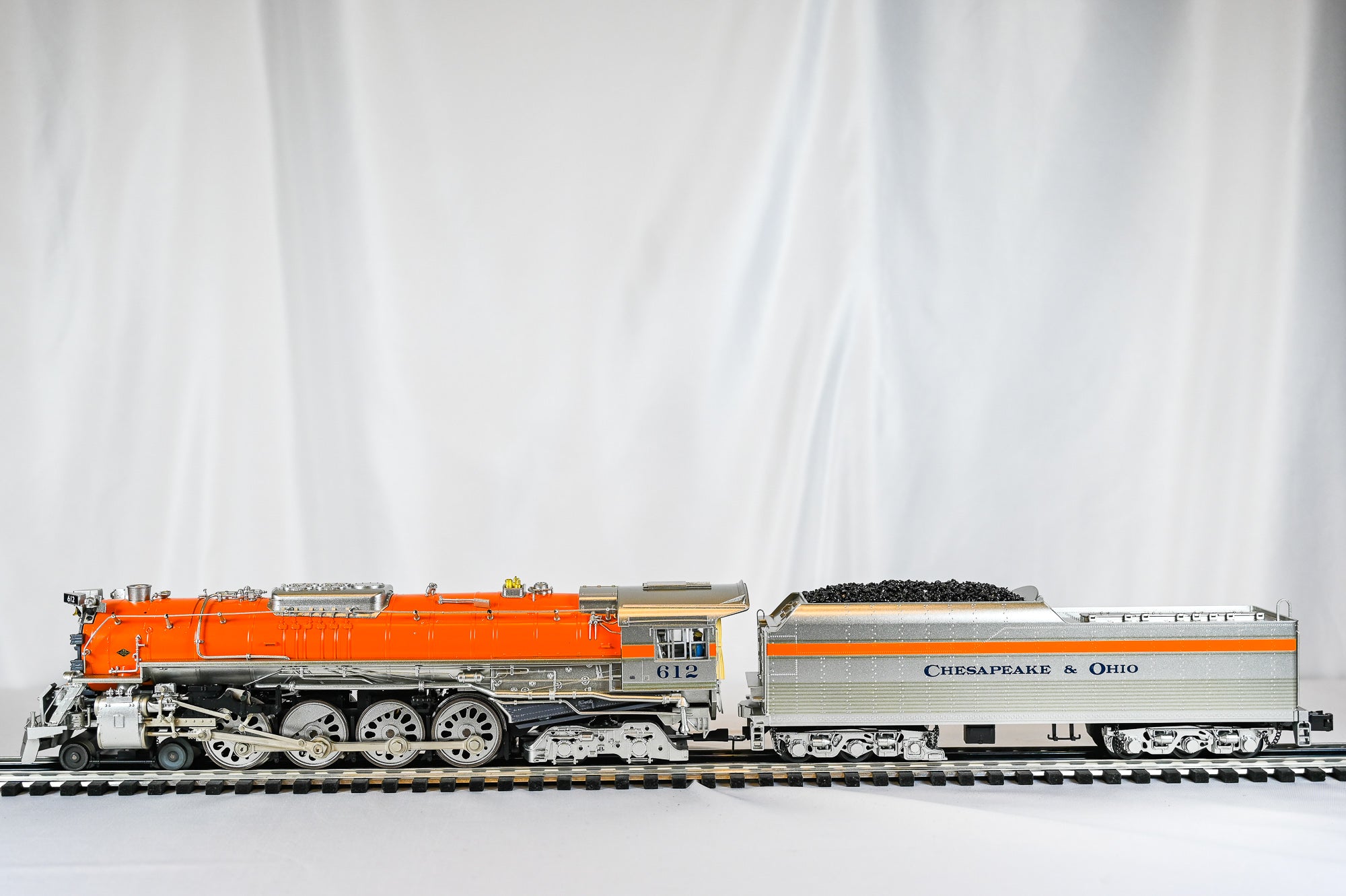 Lionel "The Chessie" Greenbrier Steam Locomotive #612 | O Scale