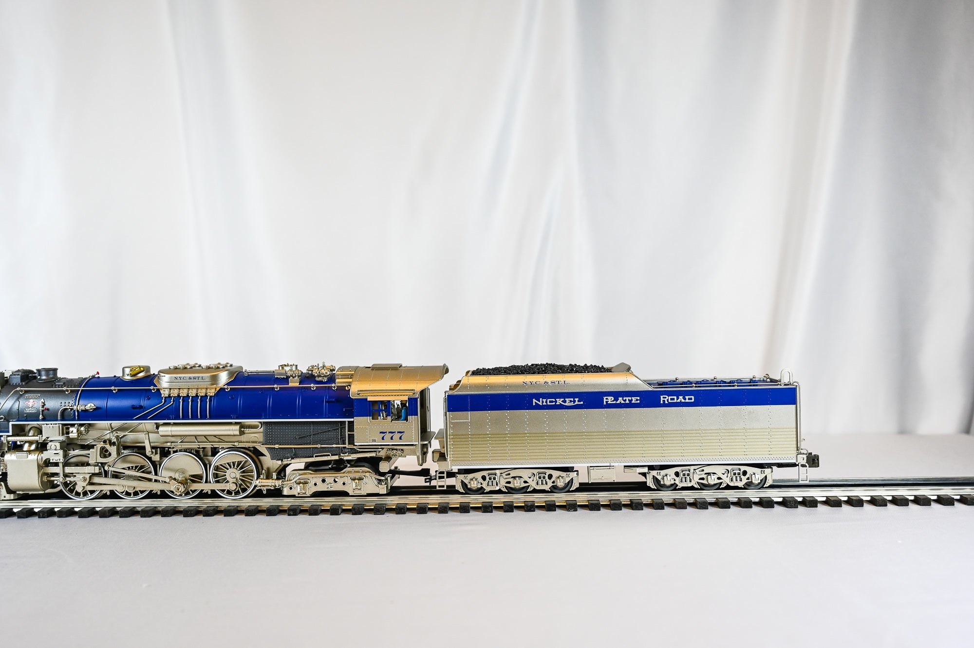 Lionel Nickel Plate Road Berkshire Steam Locomotive #777 | Legacy | O Scale