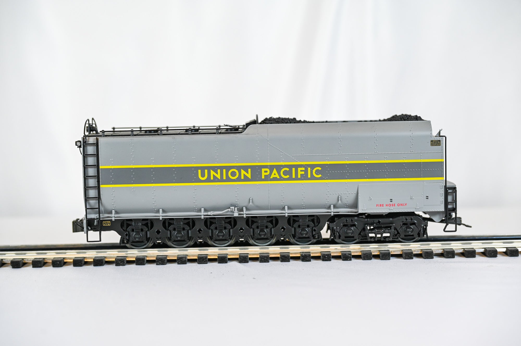 Lionel Union Pacific Big Boy Steam Locomotive #4024 | Vision Line | O Scale