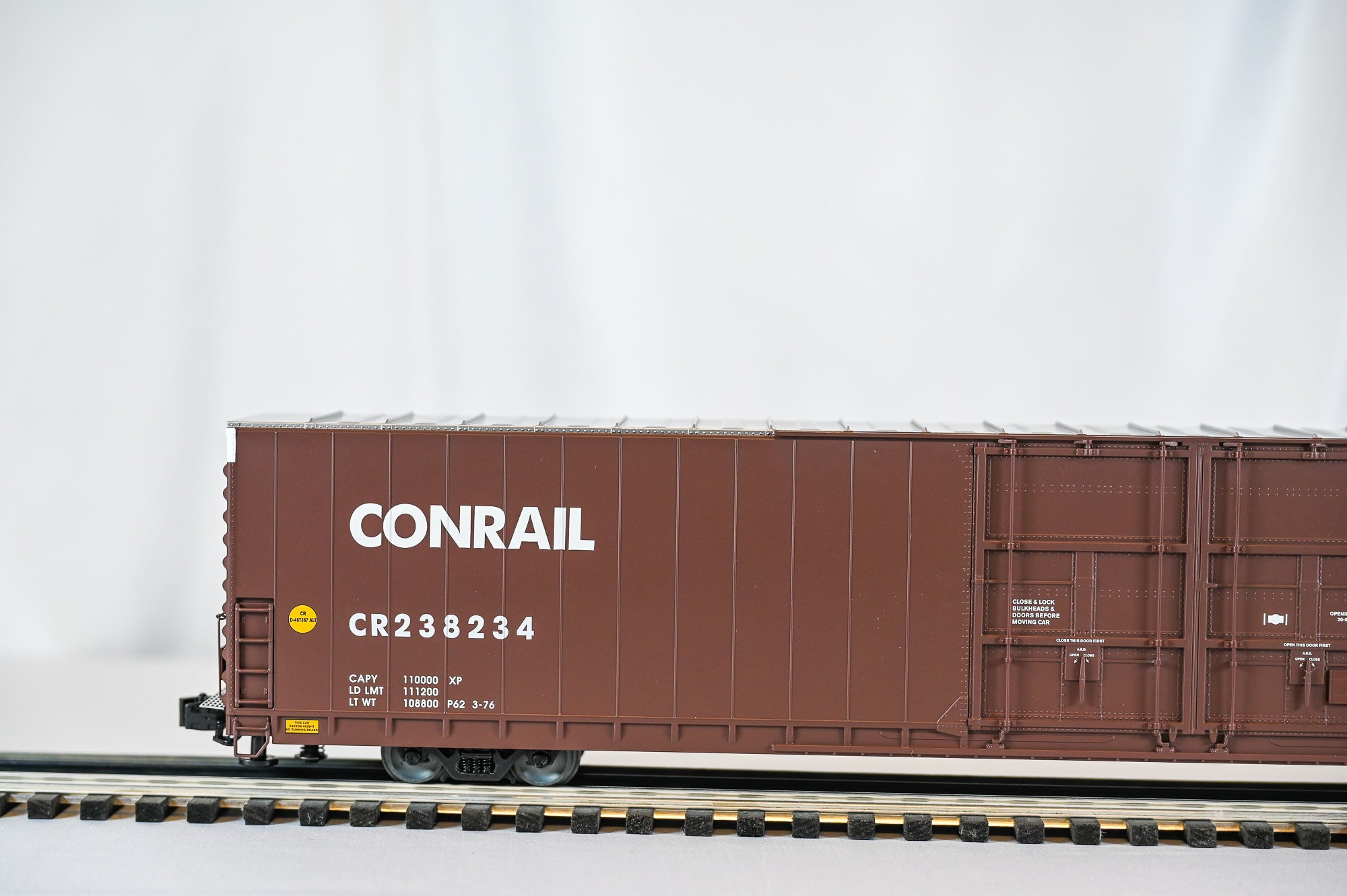 Lionel Conrail 86’ Boxcar #238234 | O Scale