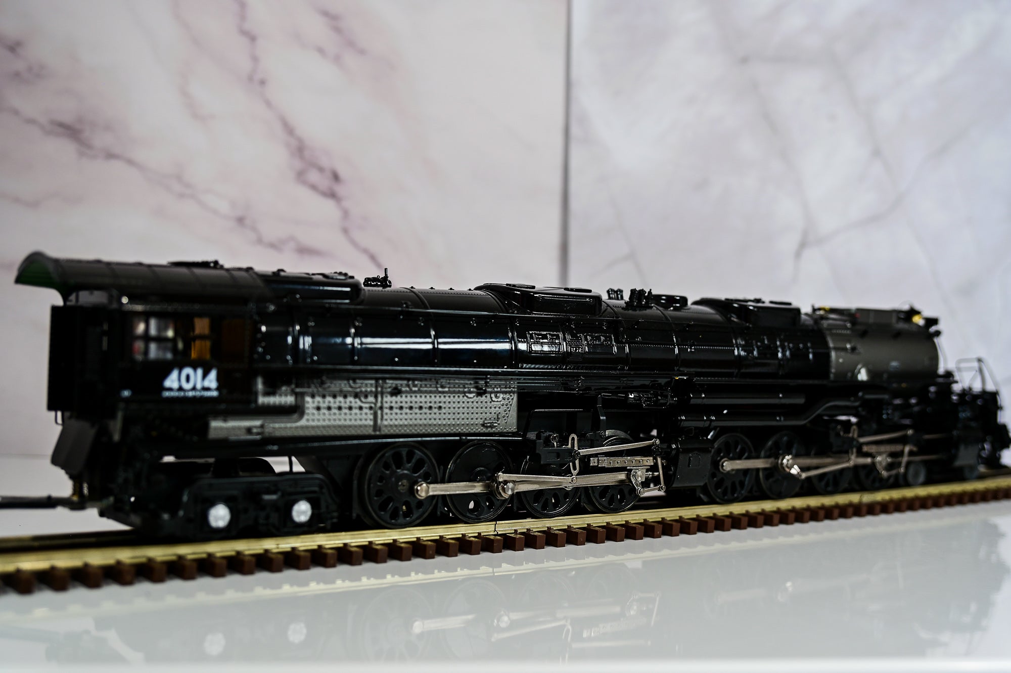 MTH Big Boy 4‑8‑8‑4 Steam Locomotive #4014 | Premier | O Scale