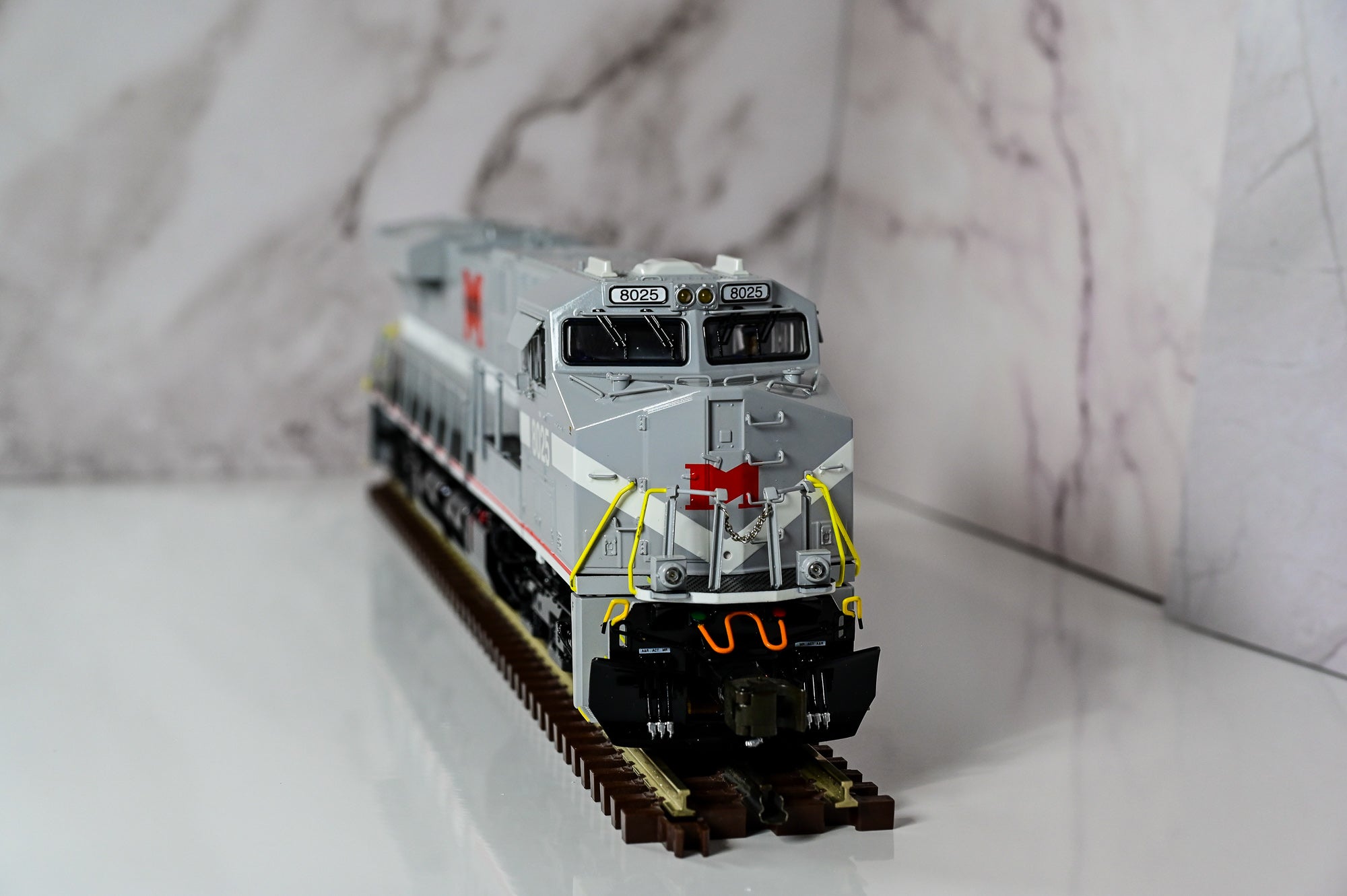 Lionel Monongahela ES44AC Diesel Locomotive #8025 | Legacy | O Scale