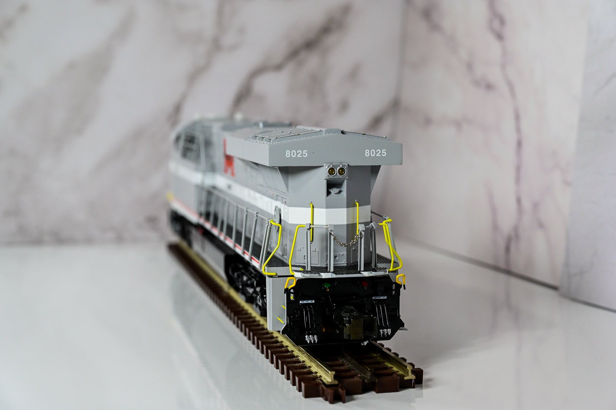 Lionel Monongahela ES44AC Diesel Locomotive #8025 | Legacy | O Scale