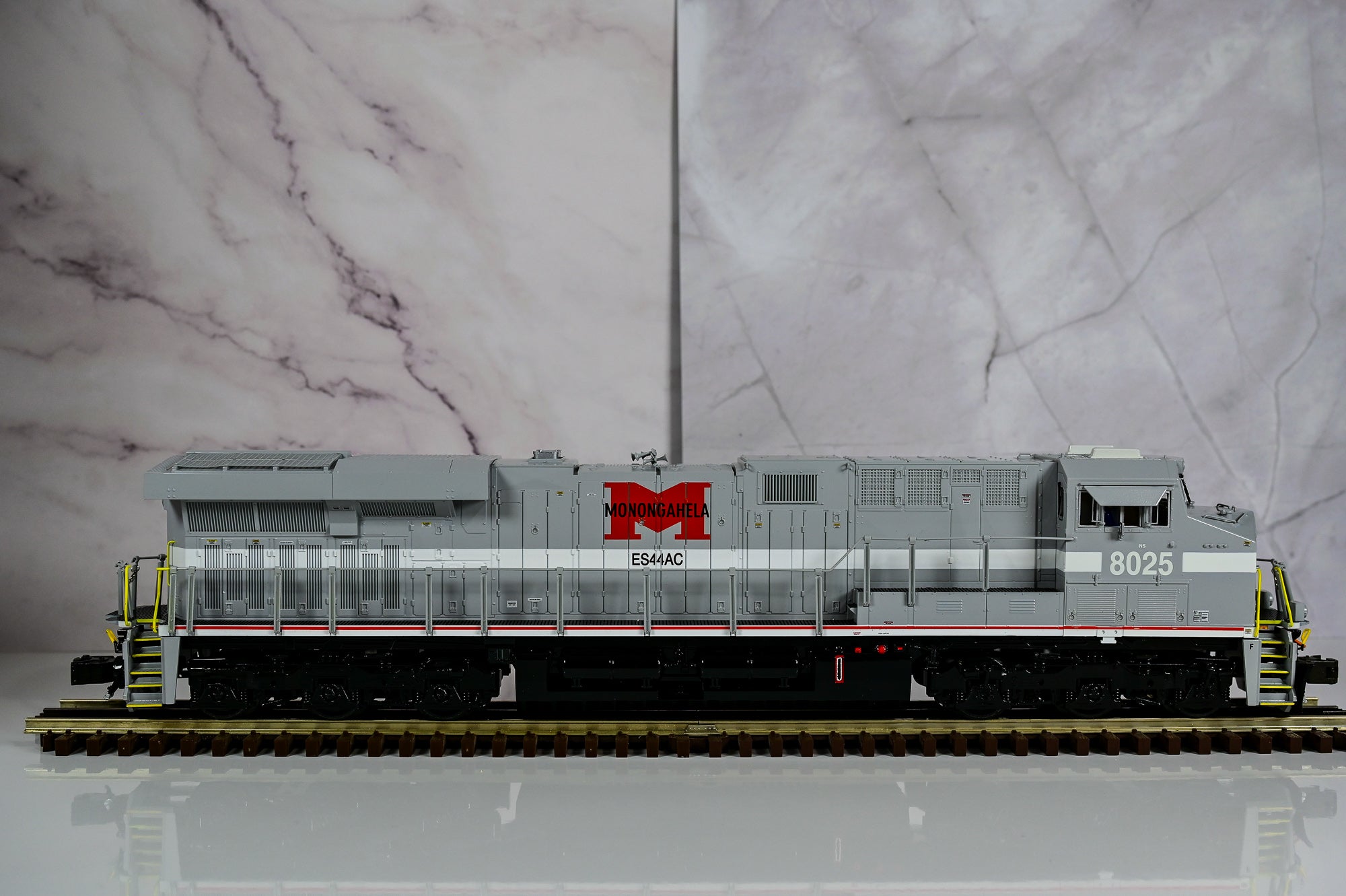 Lionel Monongahela ES44AC Diesel Locomotive #8025 | Legacy | O Scale