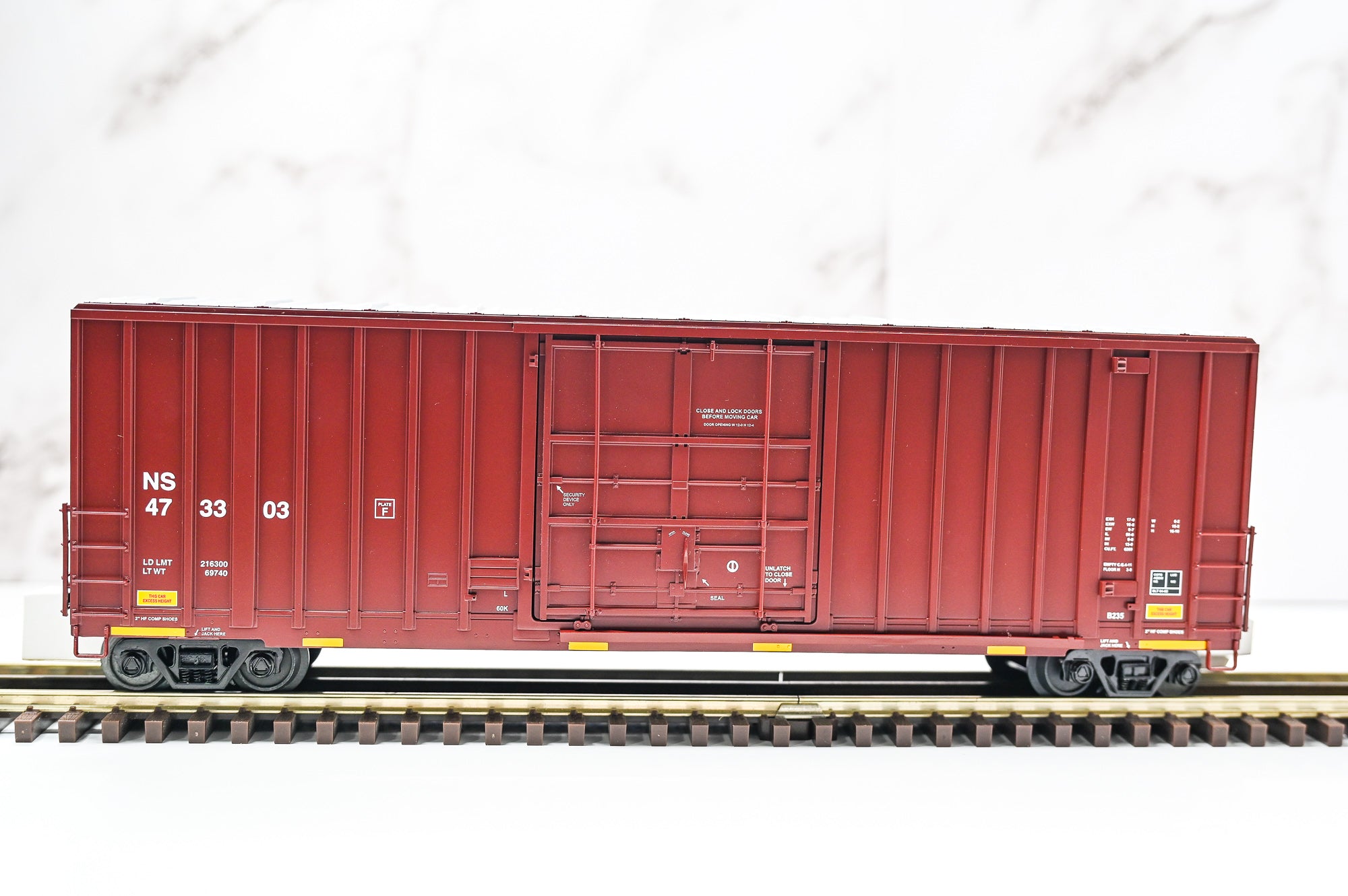 MTH Norfolk Southern 50' High Cube Box Car 473303 | O Scale