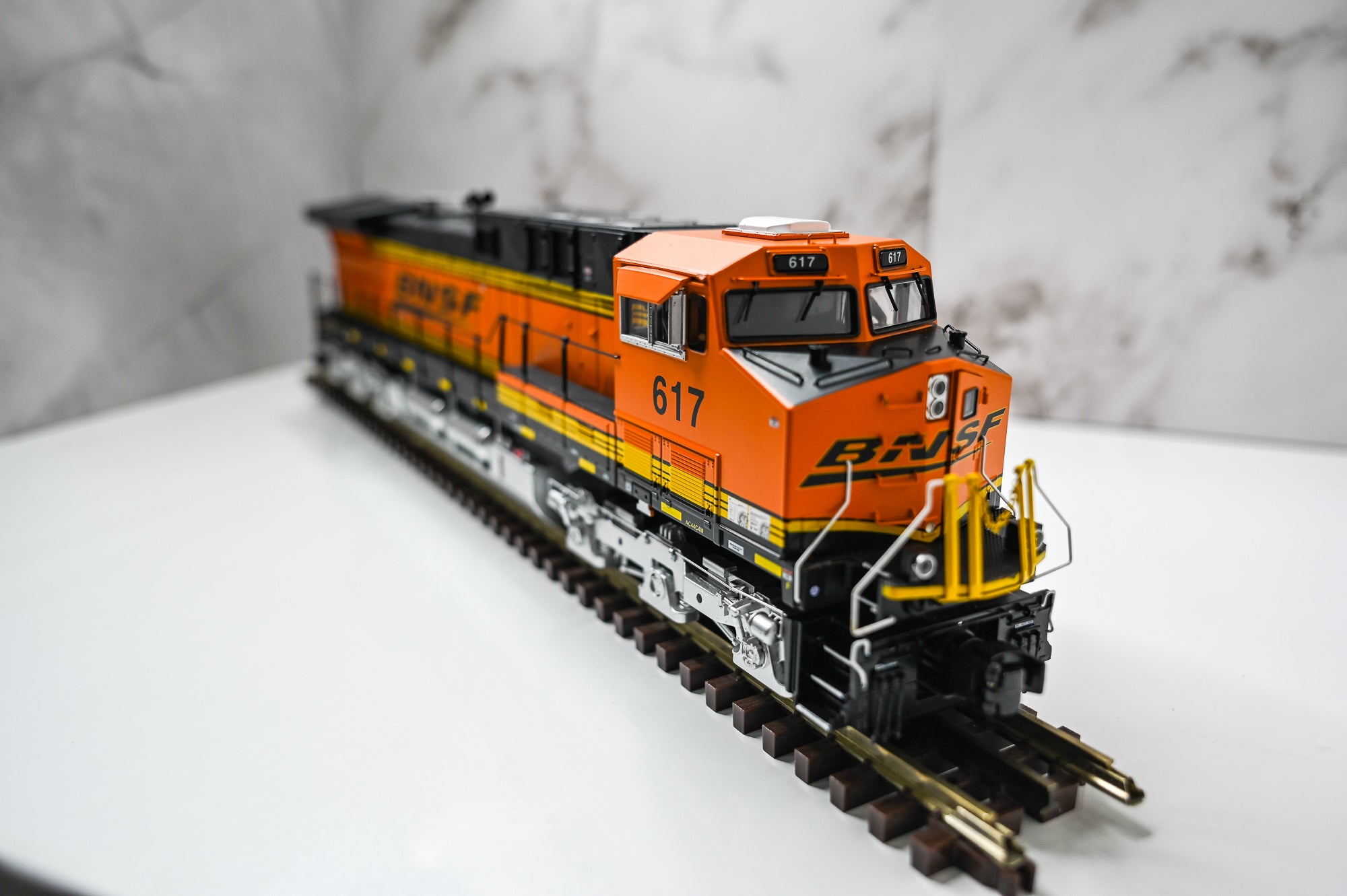 MTH BNSF AC4400CW #617 | Premier | O Scale