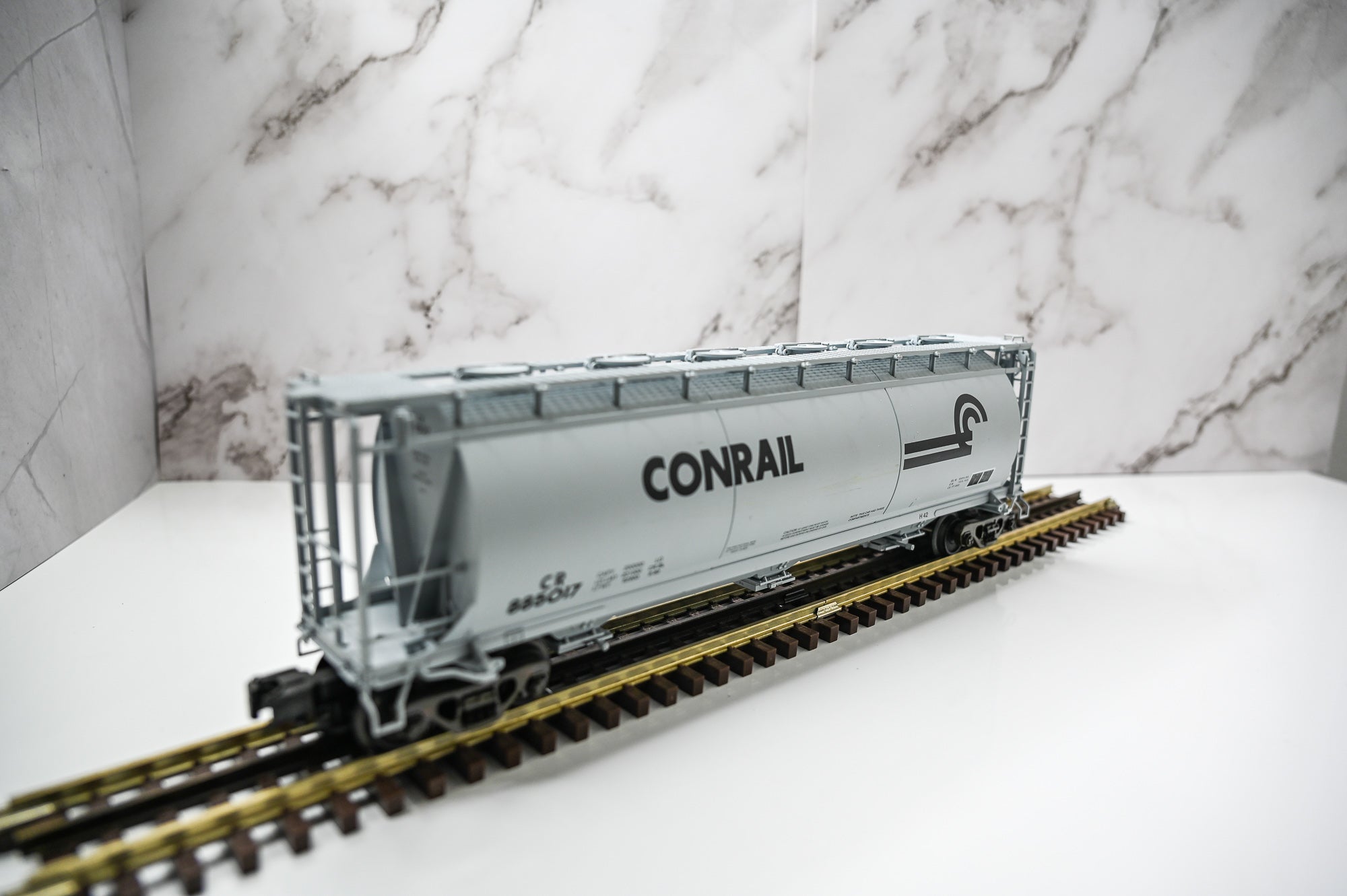 Atlas Conrail CR 885017 | ACF 3 Bay Hopper | O Scale