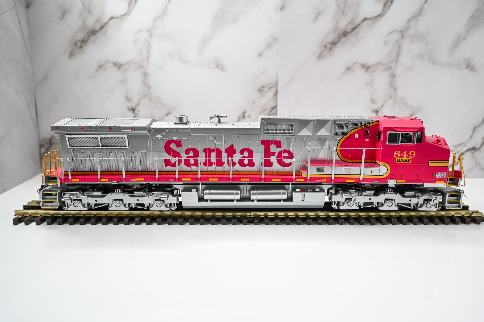 Atlas BNSF C44-9W Diesel Locomotive #649 | Premier | O Scale