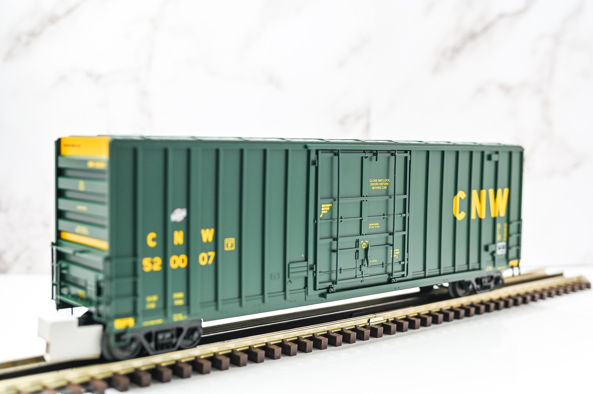 MTH Chicago NorthWestern 50 Foot High Cube Boxcar 520007 | Premier | O Scale