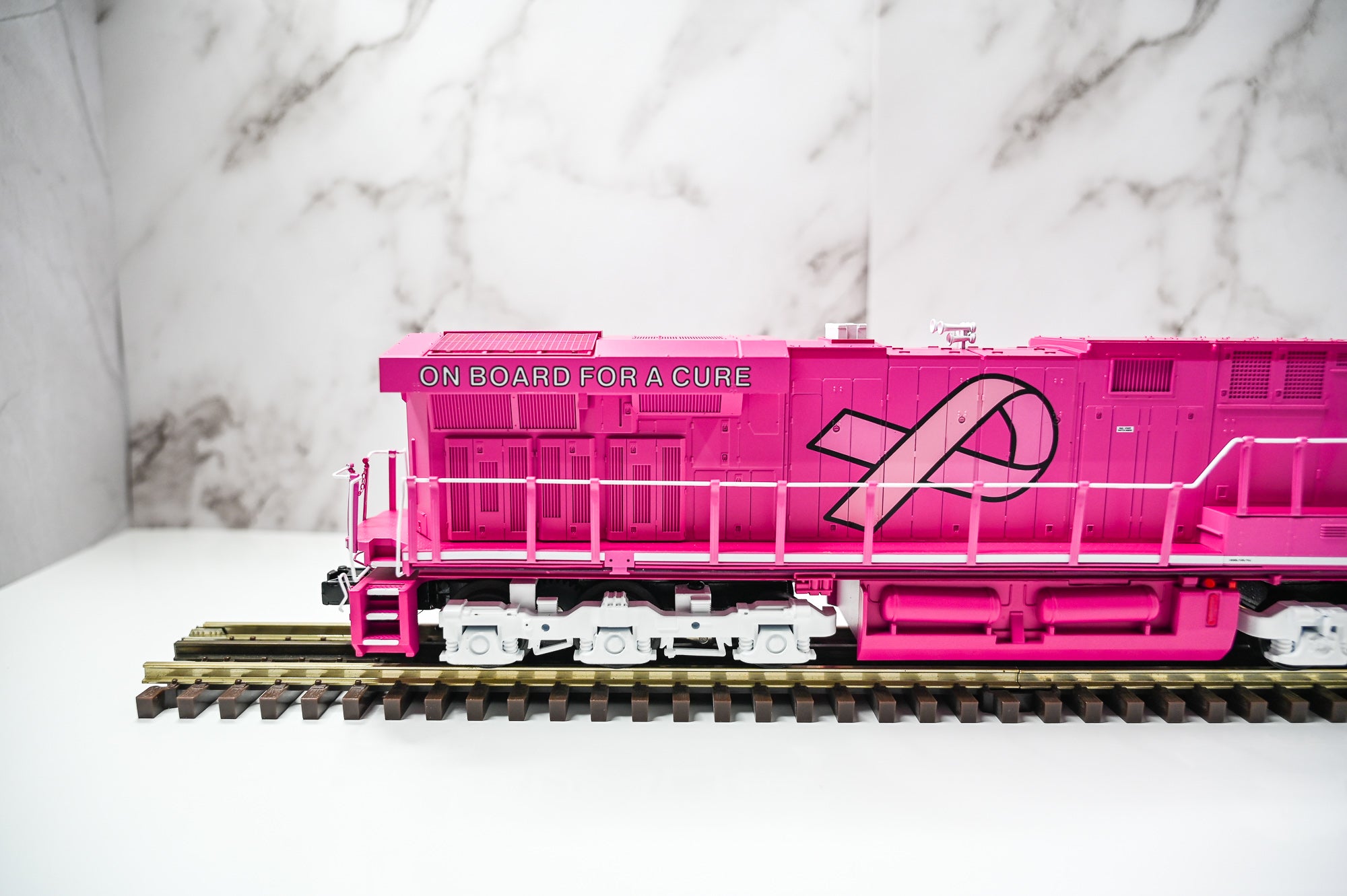 MTH ES44AC Imperial Cancer Awareness #2025 | Proto-Sound 3.0 | O Scale